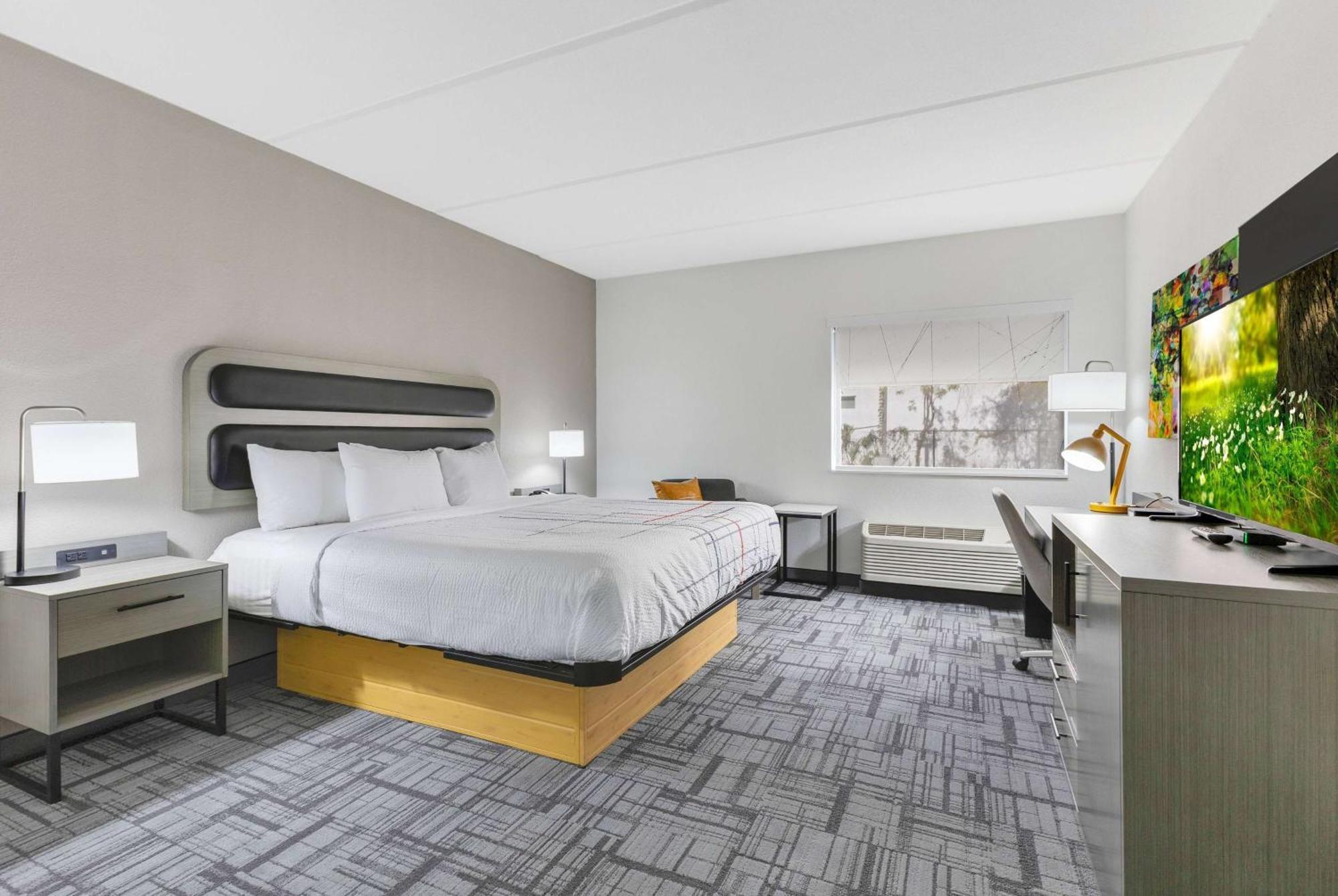 La Quinta & By Wyndham Mandarin Hotel 3*
