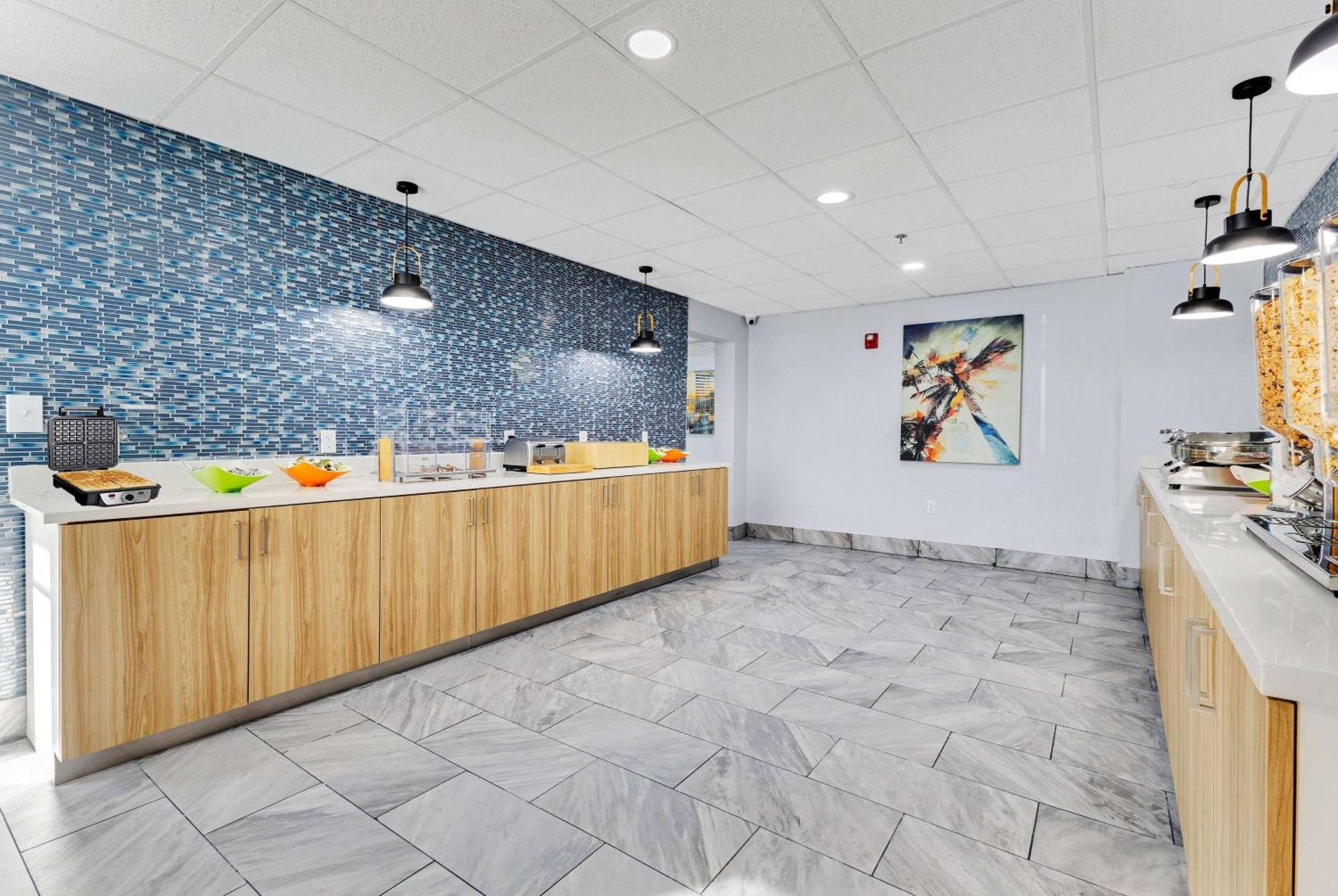La Quinta & By Wyndham Mandarin Jacksonville