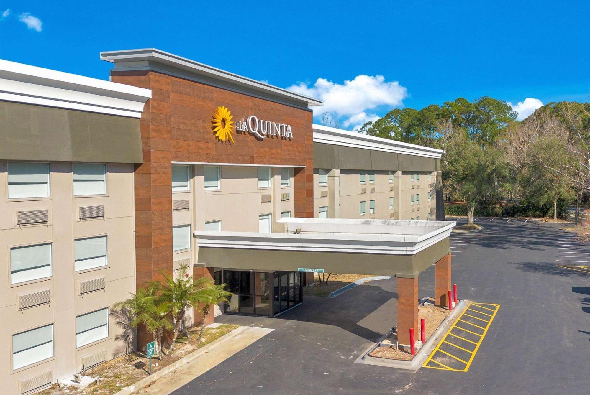La Quinta & By Wyndham Mandarin Hotel 3*