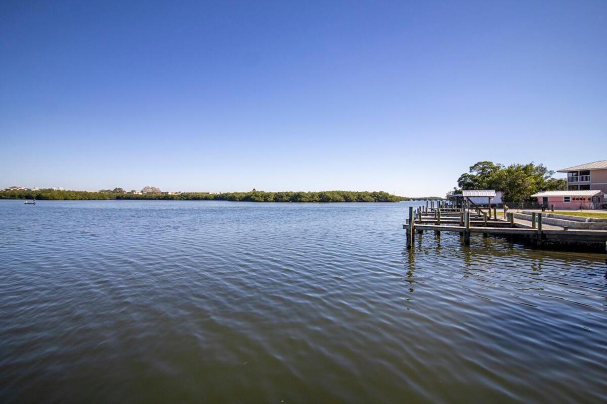 Charming Manasota Key Duplex With Access- Ib14 Holiday home