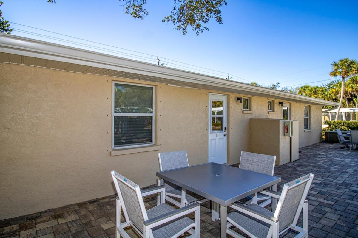 Charming Manasota Key Duplex With Access- Ib14 Holiday home