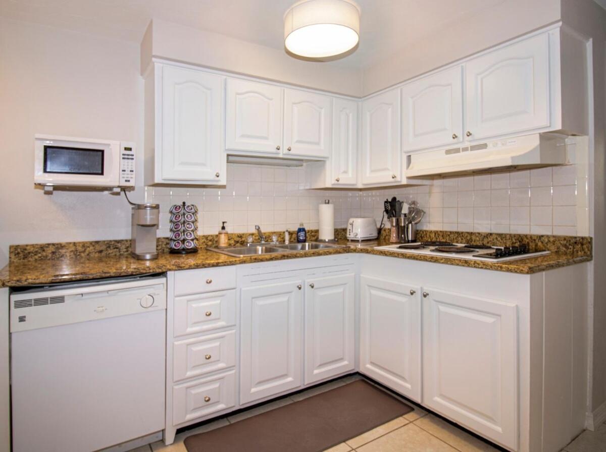 Charming Manasota Key Duplex With Access- Ib14 Holiday home
