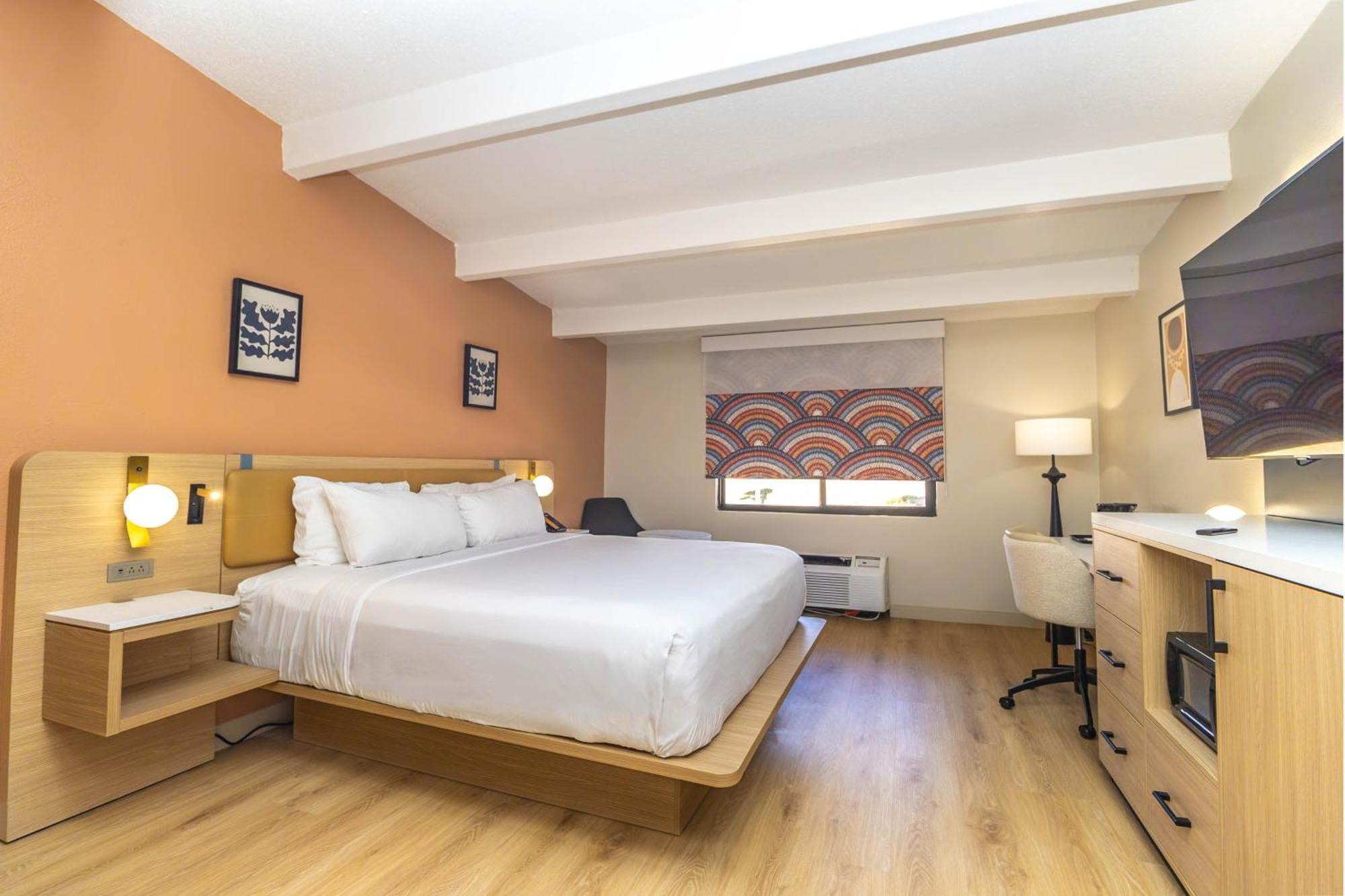 Hotel Ramada By Wyndham Orlando South