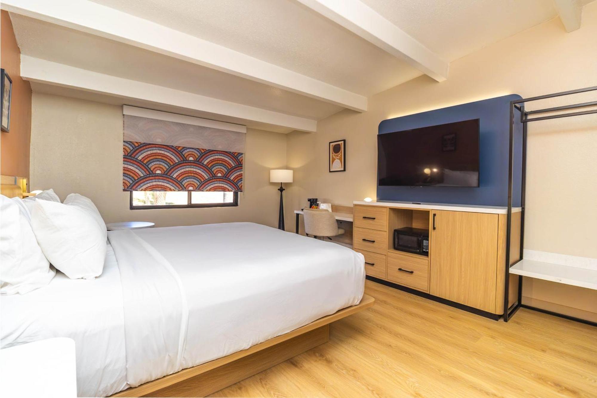 Ramada By Wyndham Orlando South Hotel 3*