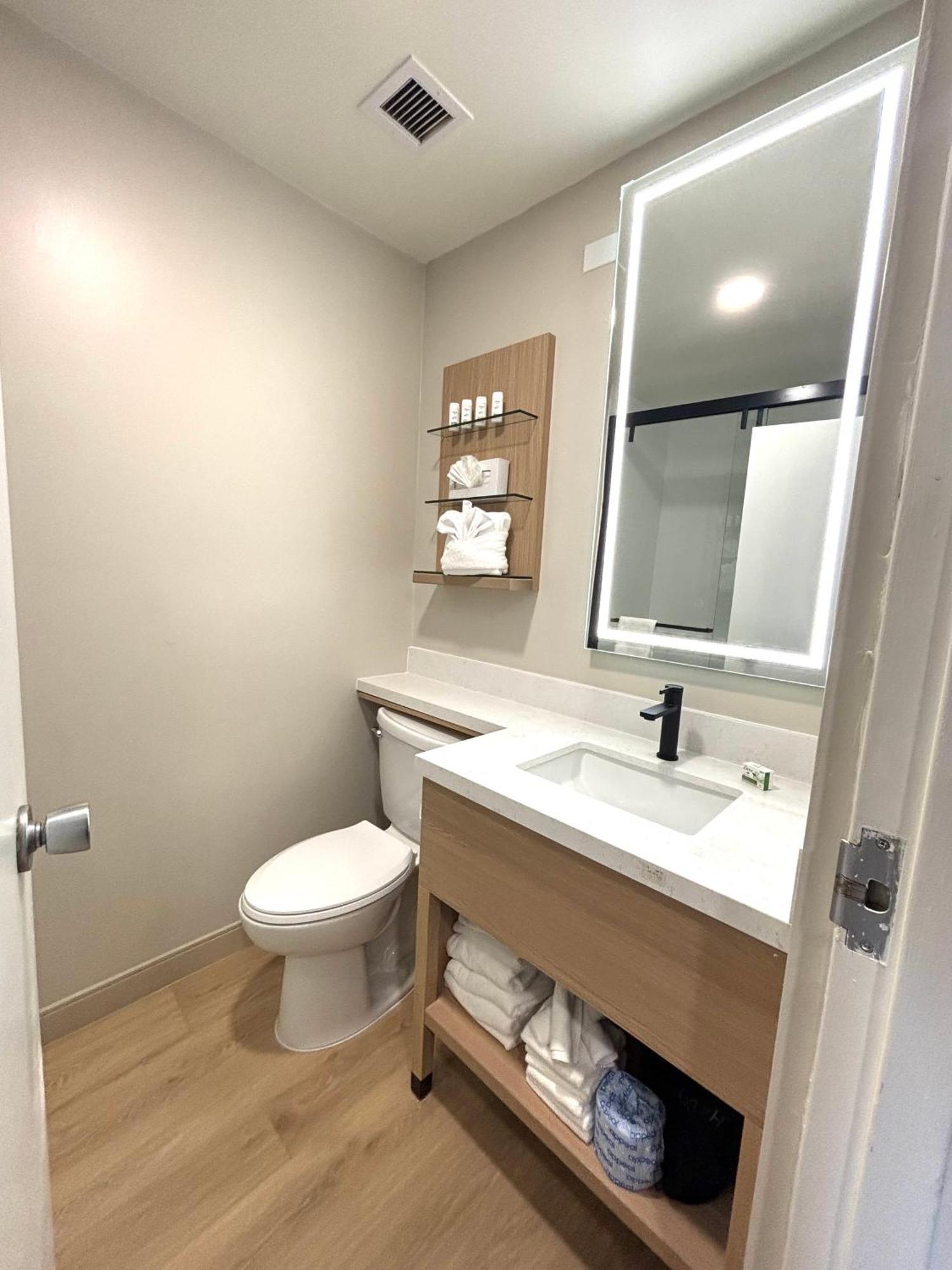 Hotel Ramada By Wyndham Orlando South Davenport