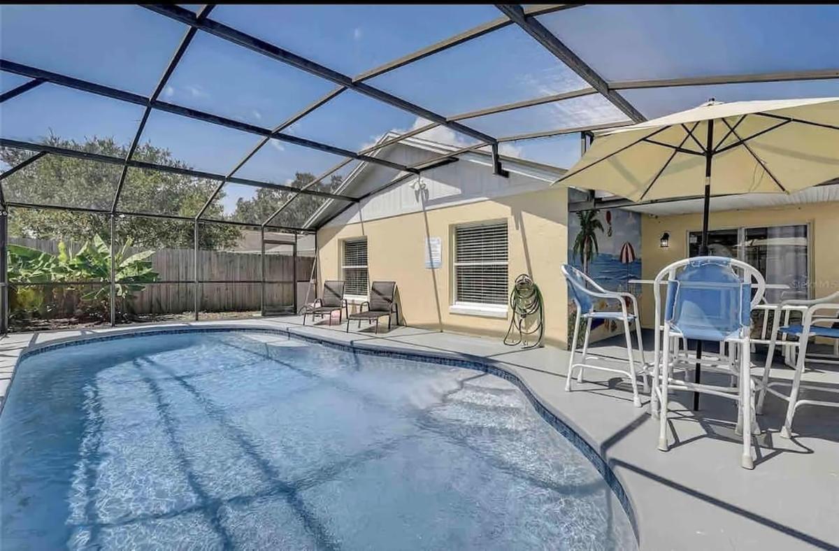 Margaritaville Beach House *
