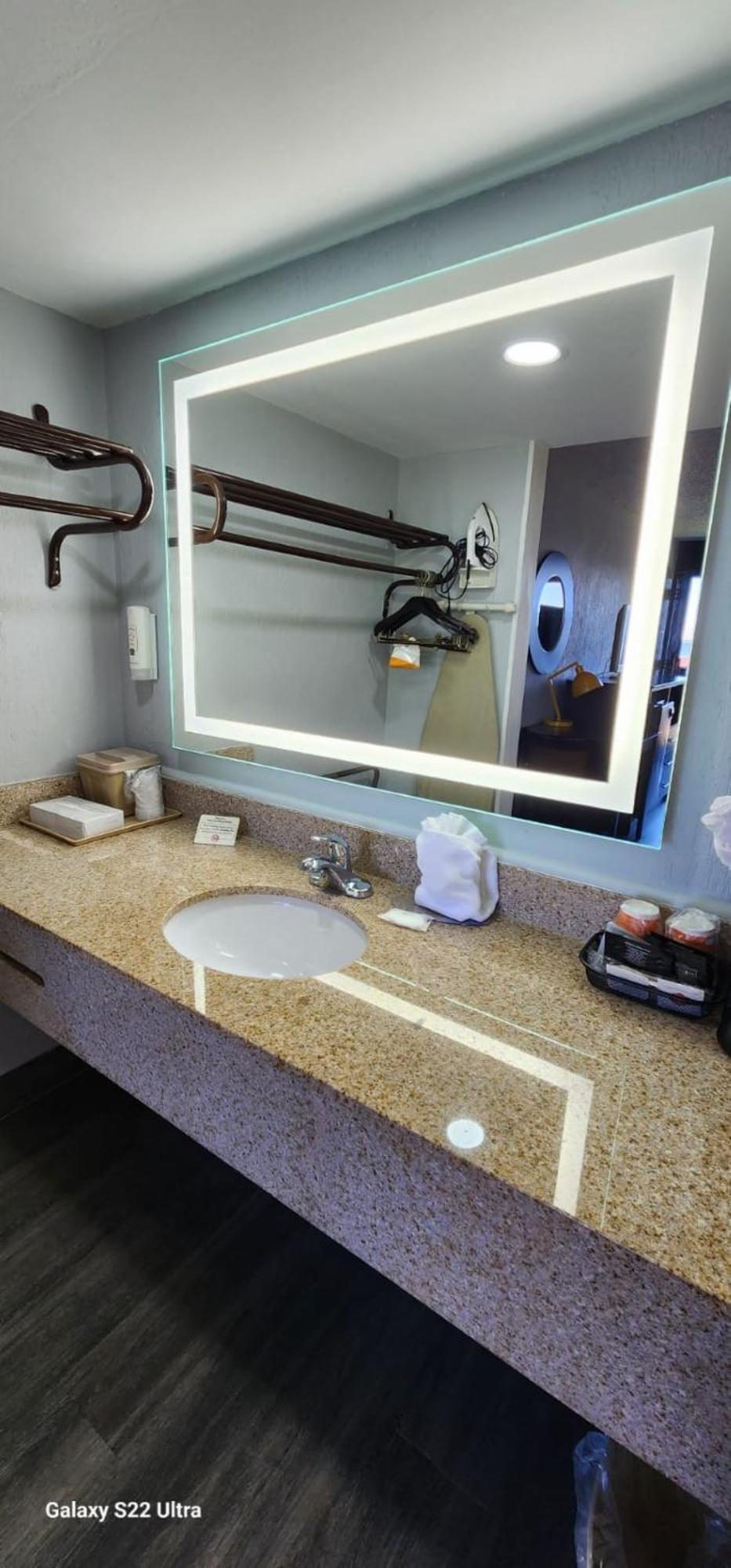Hotel Quality & Bayside Near Pensacola Gulf Breeze