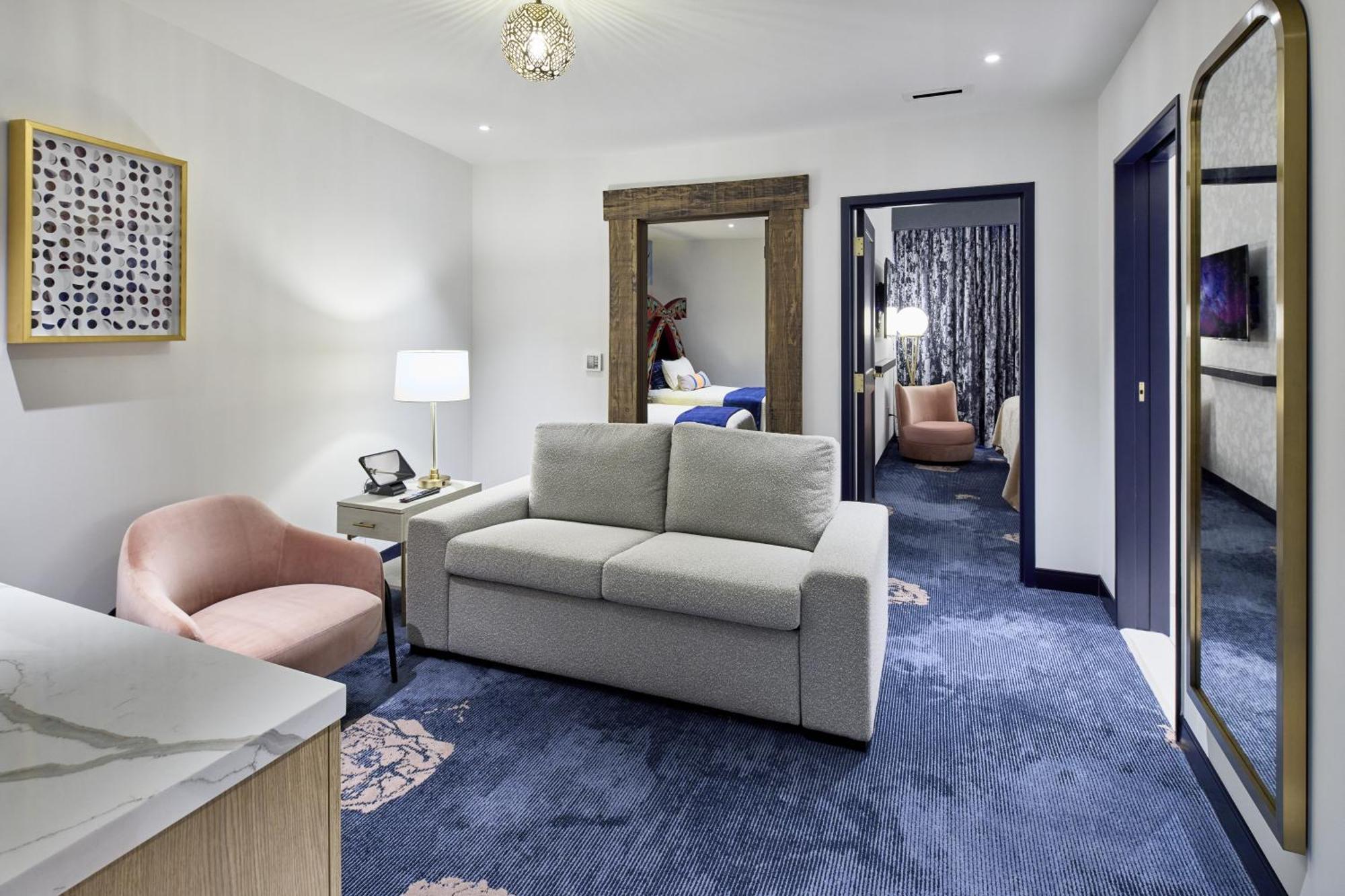 Resort Universal's Helios Grand Hotel, A Loews