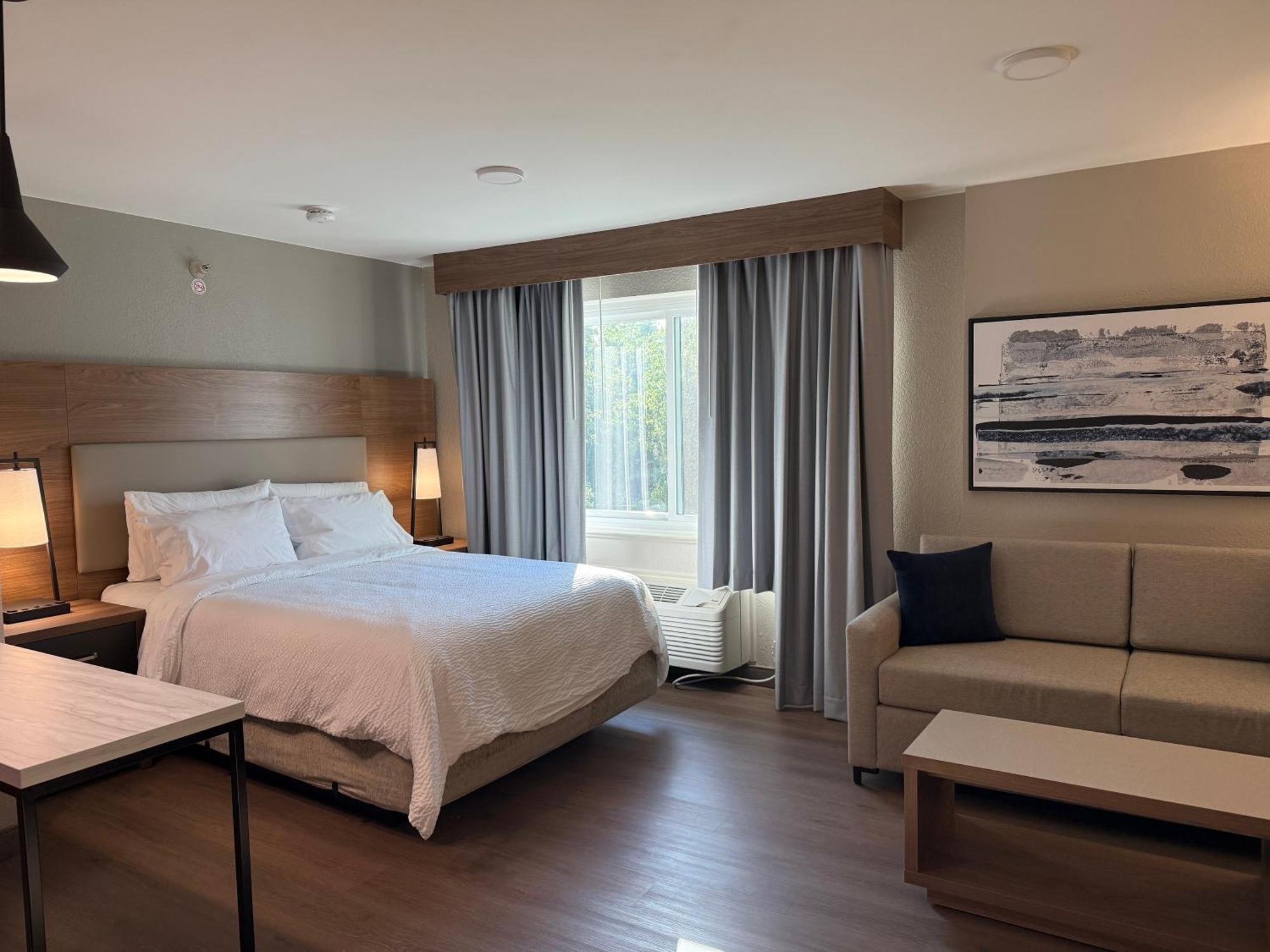 Candlewood Southpoint