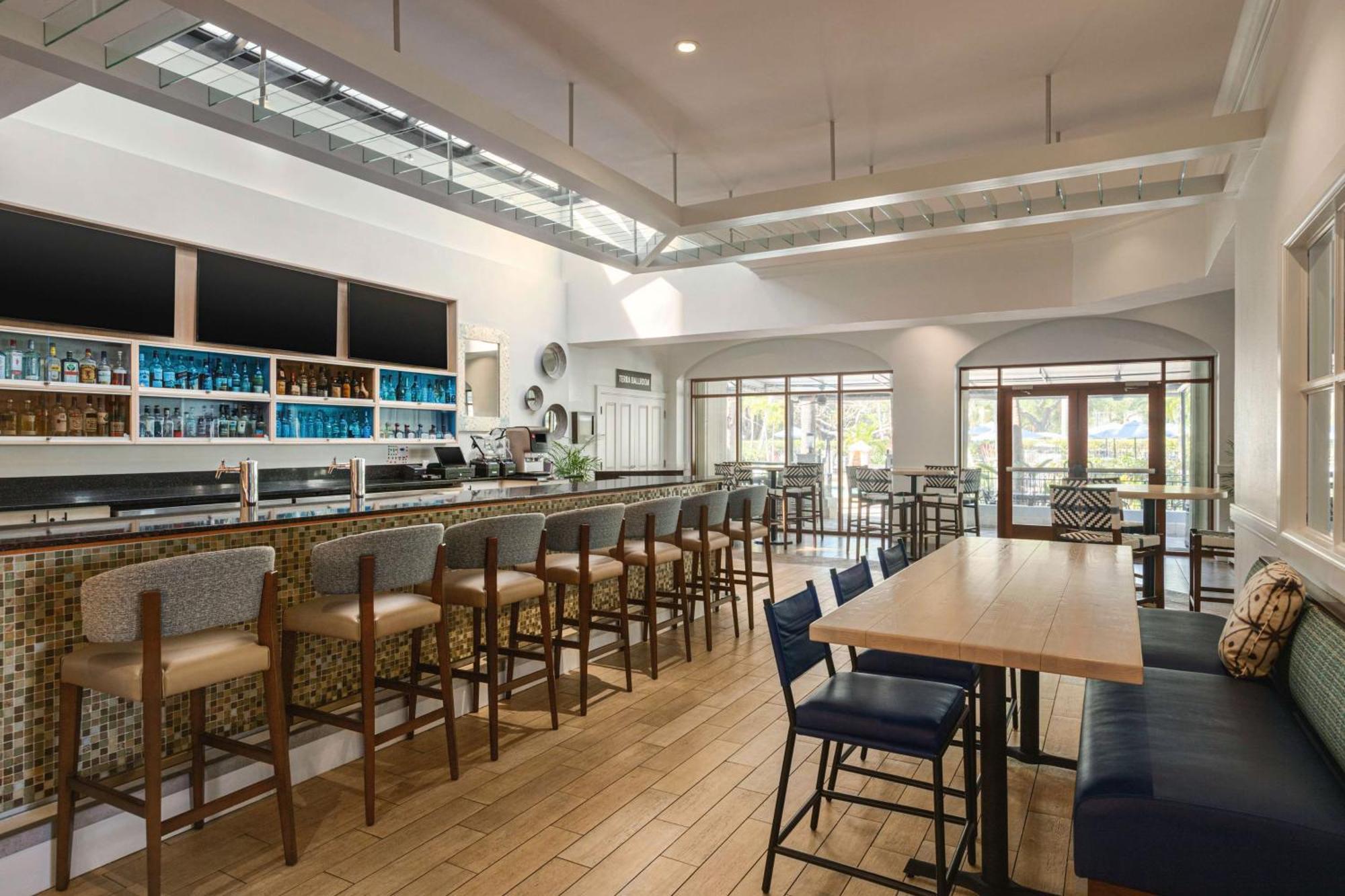Embassy By Hilton Lauderdale 17th Street 3*