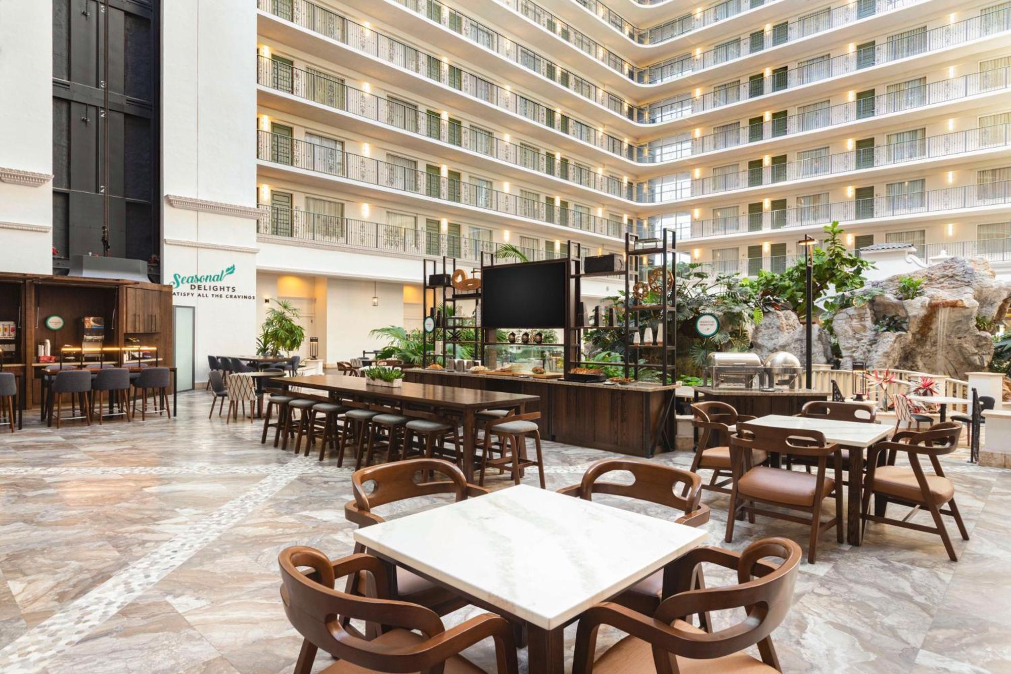 Embassy By Hilton Lauderdale 17th Street Hotel