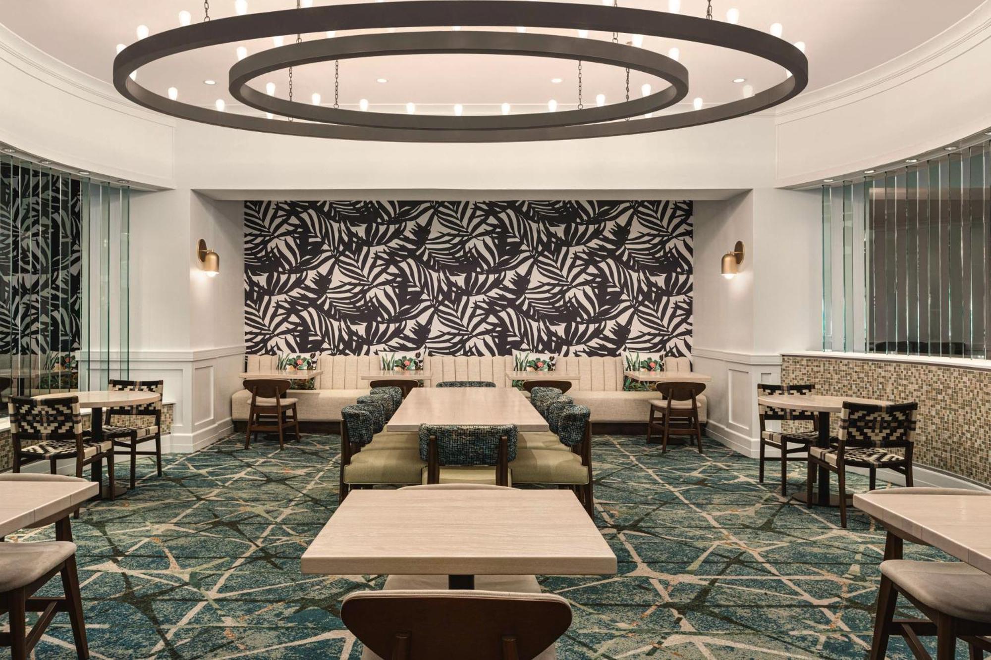 Embassy By Hilton Lauderdale 17th Street Hotel Fort Lauderdale