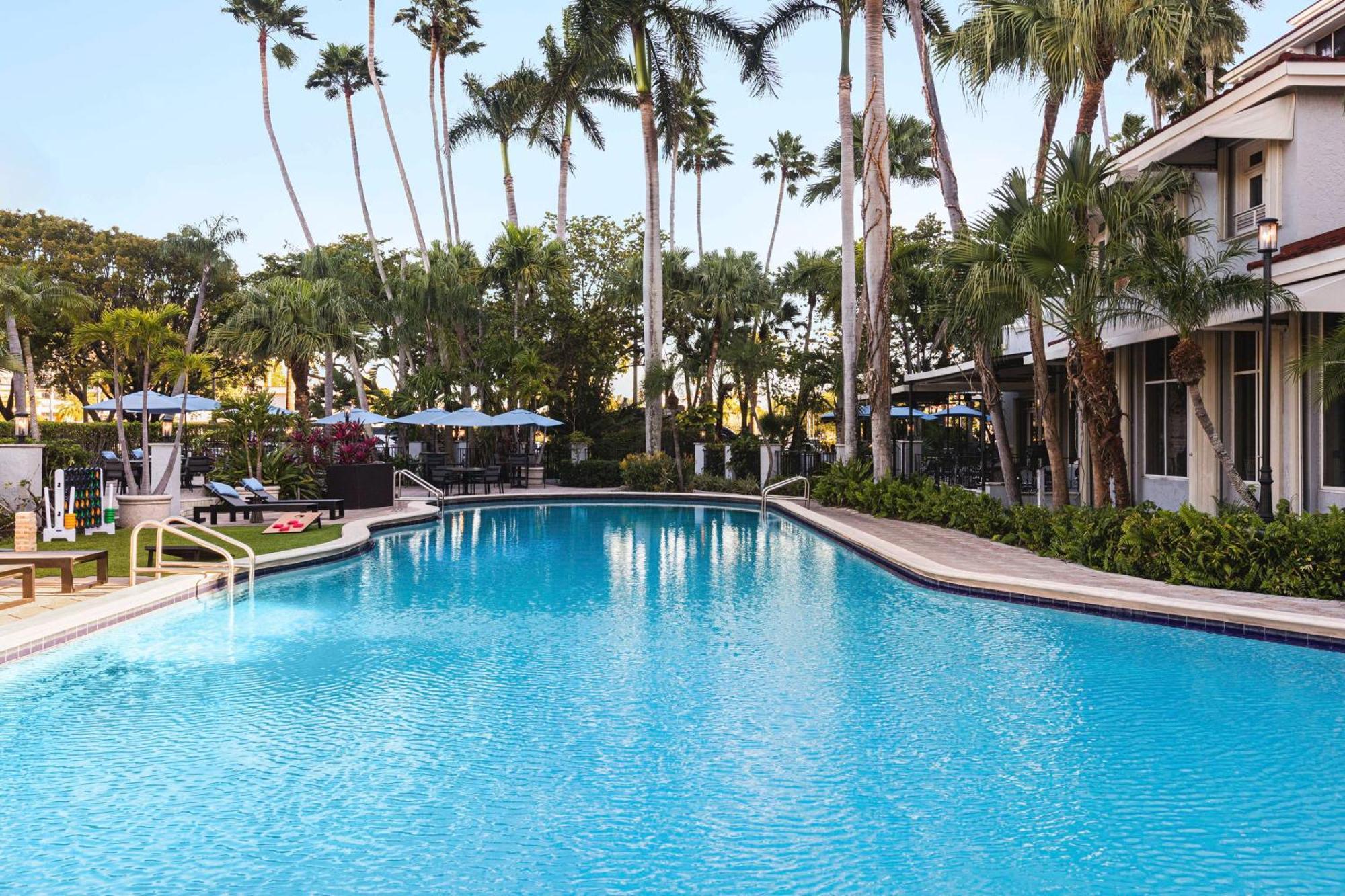 Embassy By Hilton Lauderdale 17th Street 3*