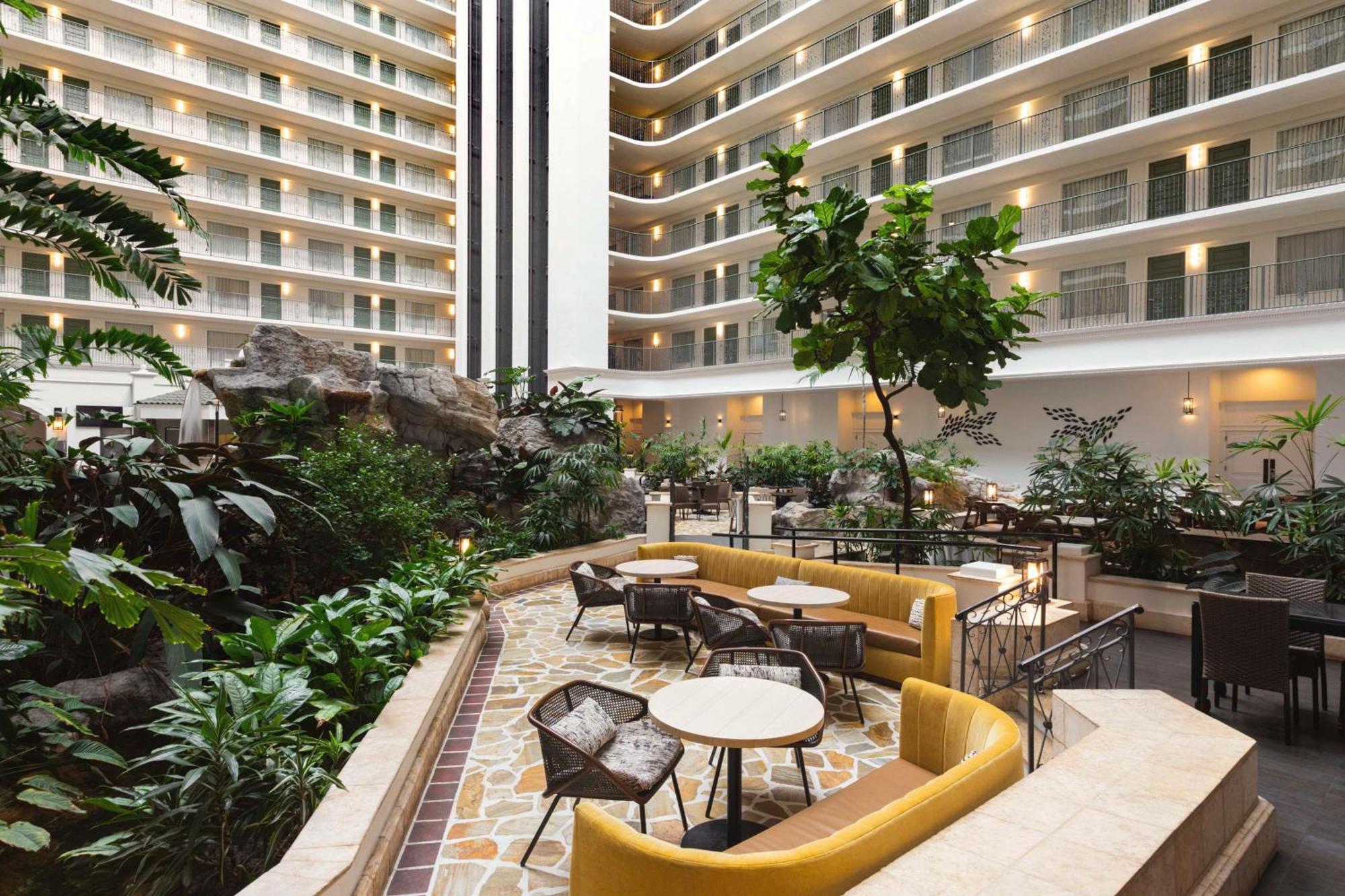 Hotel Embassy By Hilton Lauderdale 17th Street 3*
