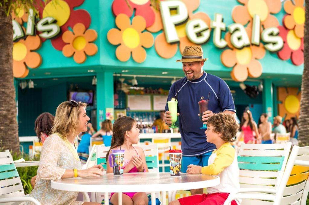Disney's Pop Century Resort 3*