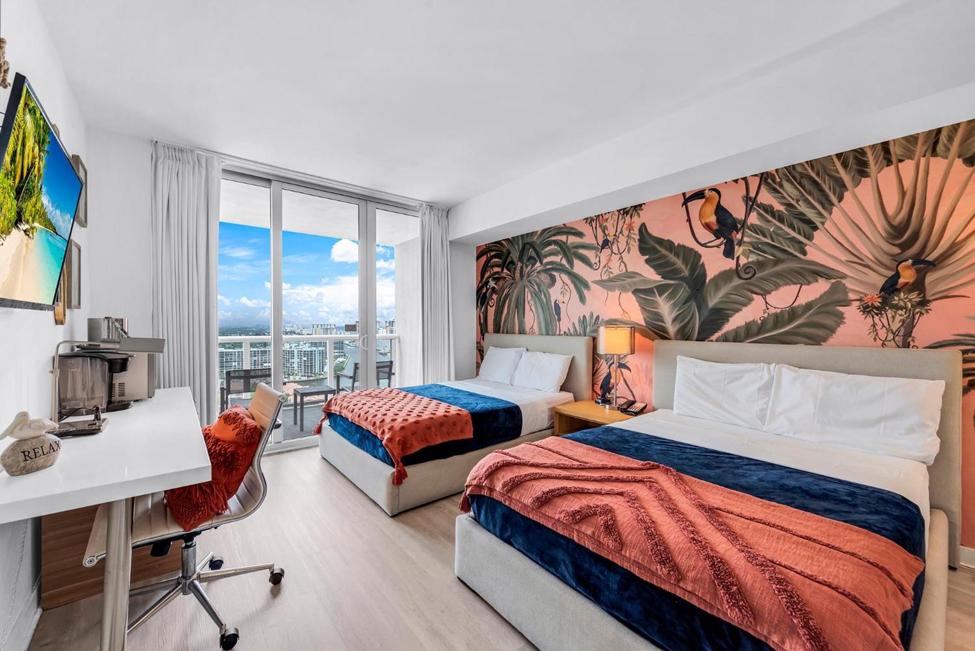 Coastal Luxe Residences - Premium With Pool And Water Views Aparthotel