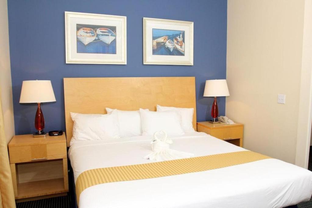 Motel Chart House And Marina 3*