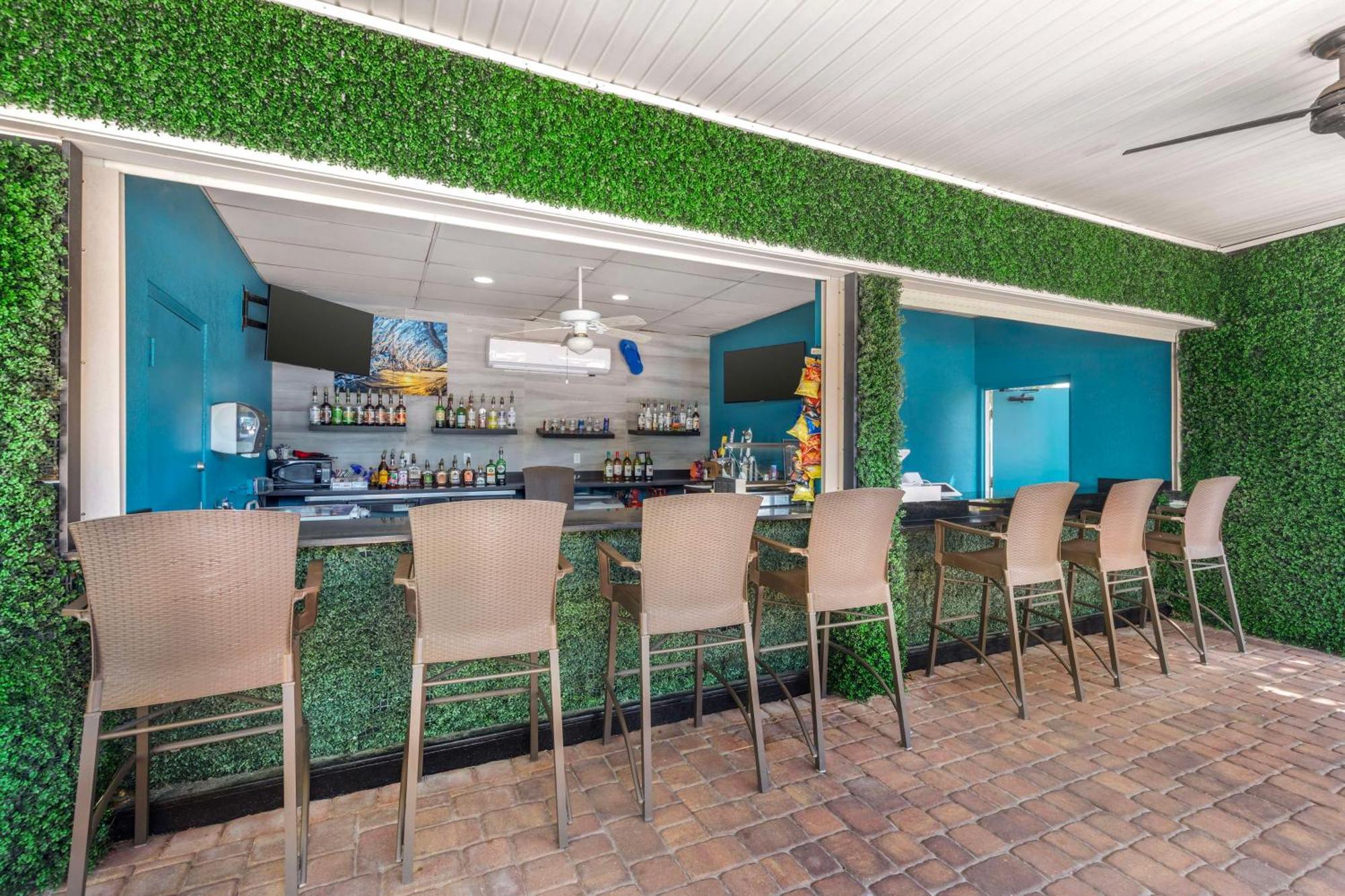 Western Cocoa - Port Canaveral 3*
