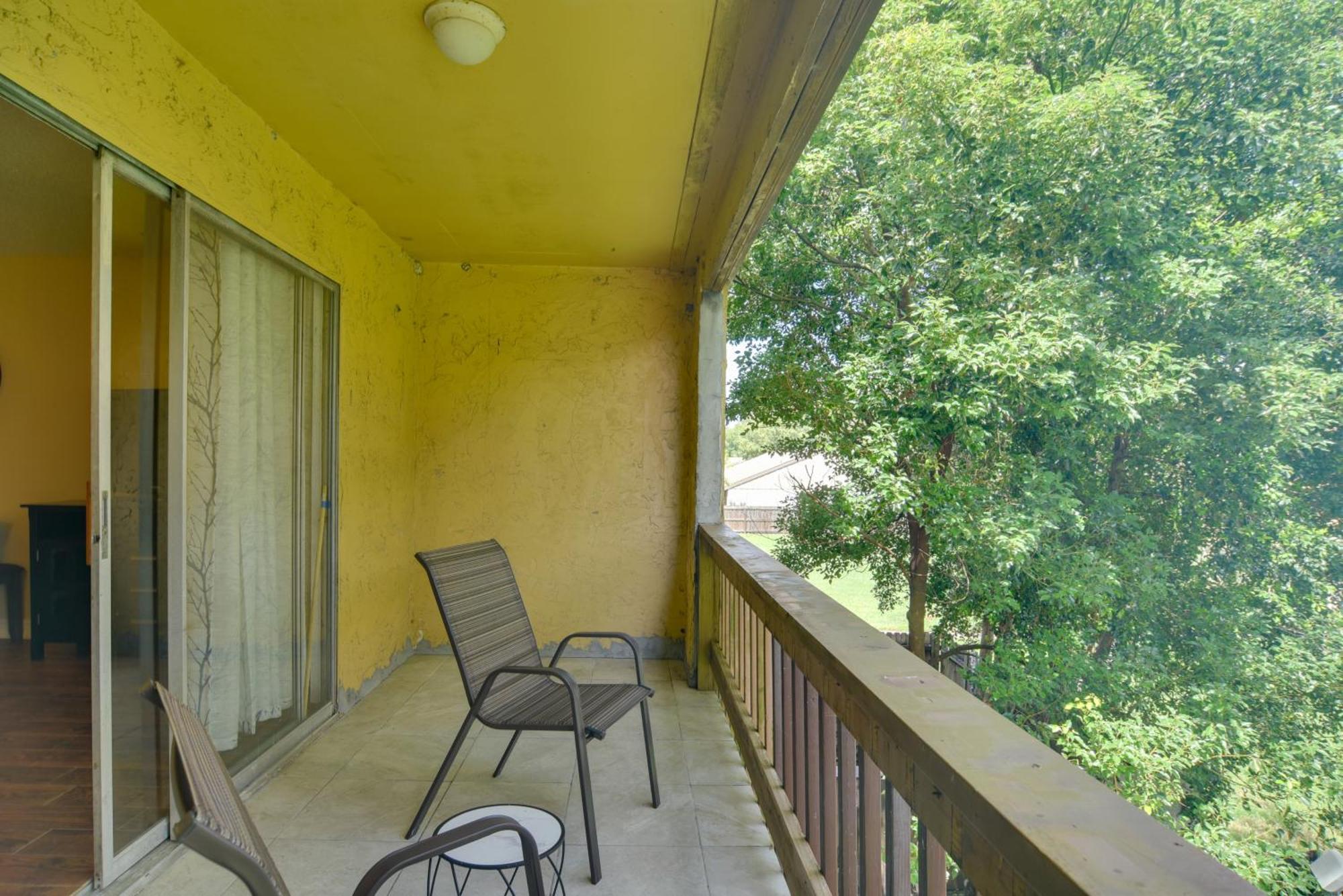 Apartment Escape About 4 Mi To Siesta Key Beach!