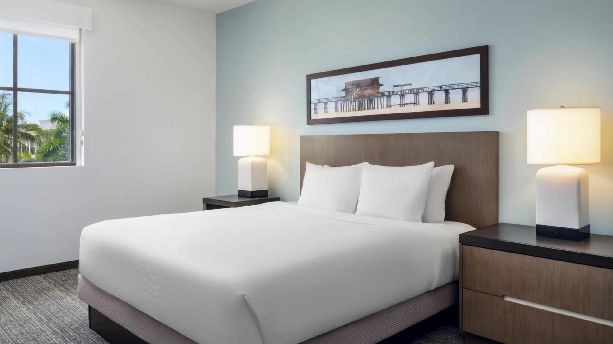 Hyatt House 5th Avenue 3*