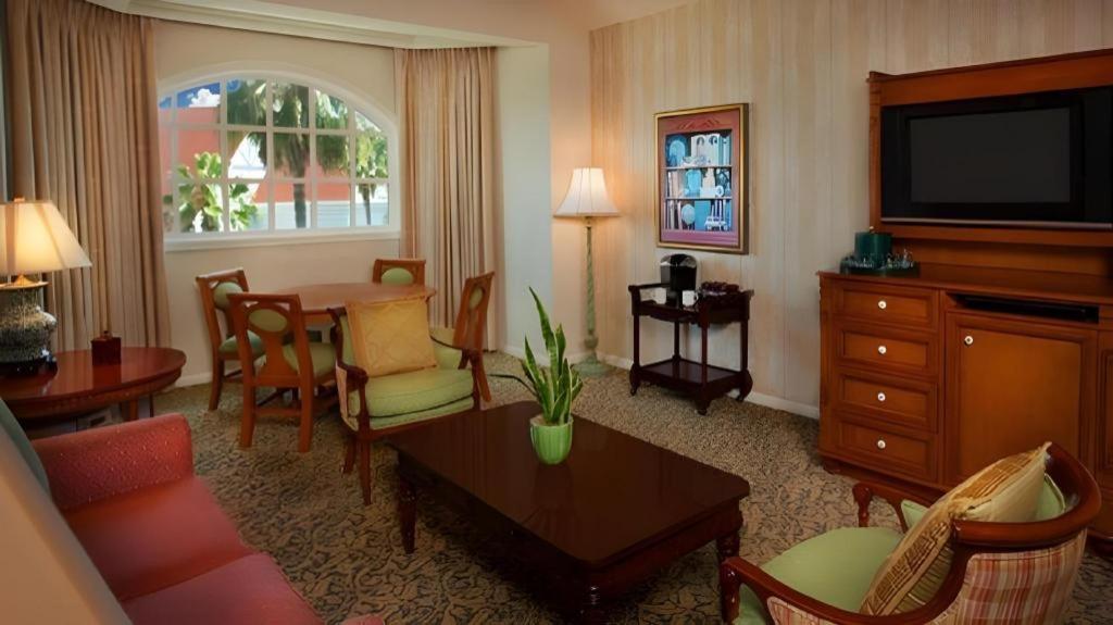 Resort Disney's Grand Floridian And 4*