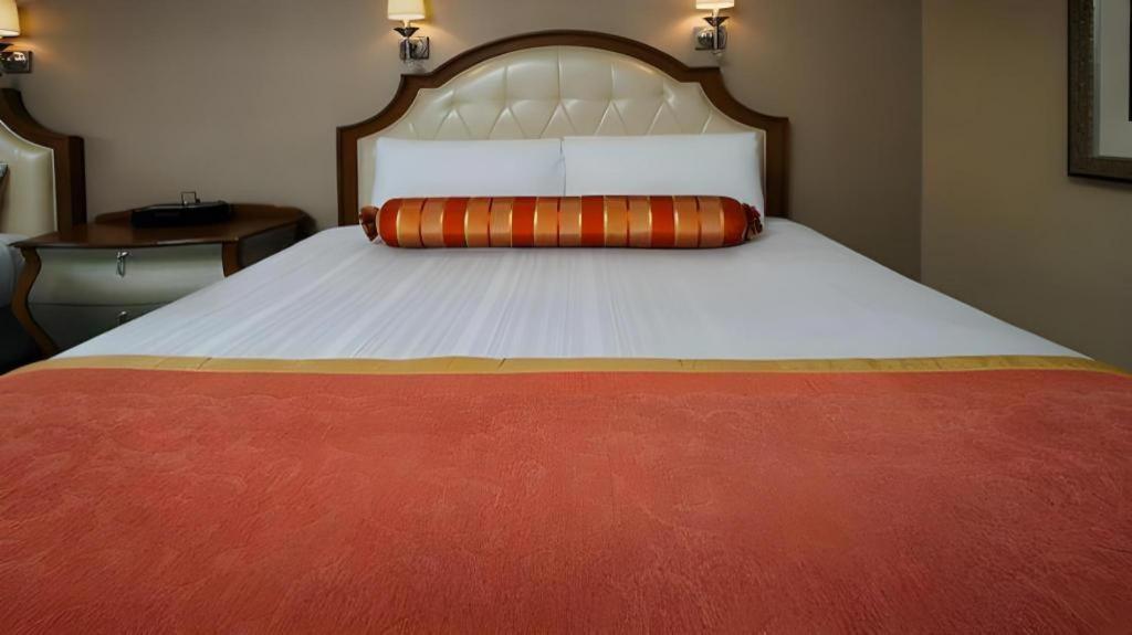 Resort Disney's Grand Floridian And 4*