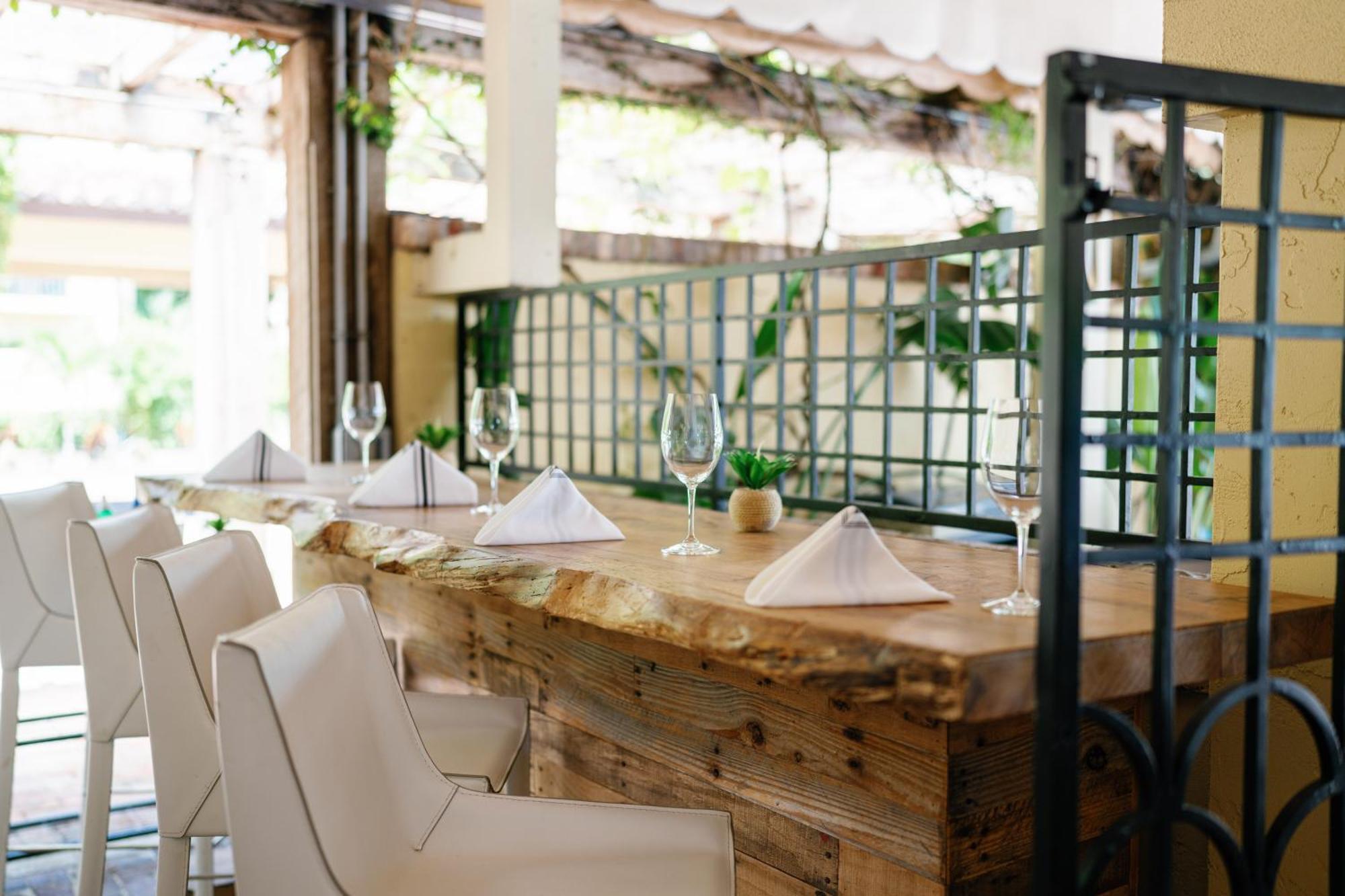 Escalante 4* Naples