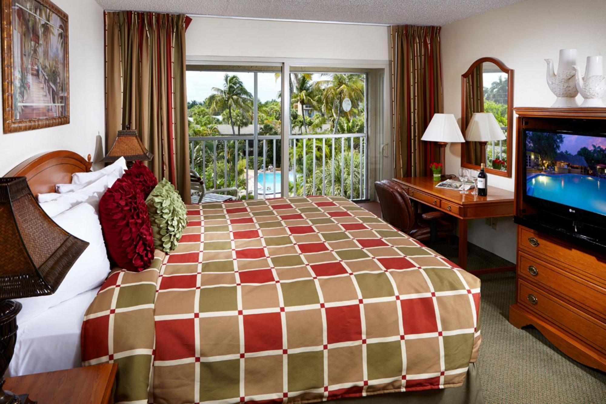 Western & Hotel 3*