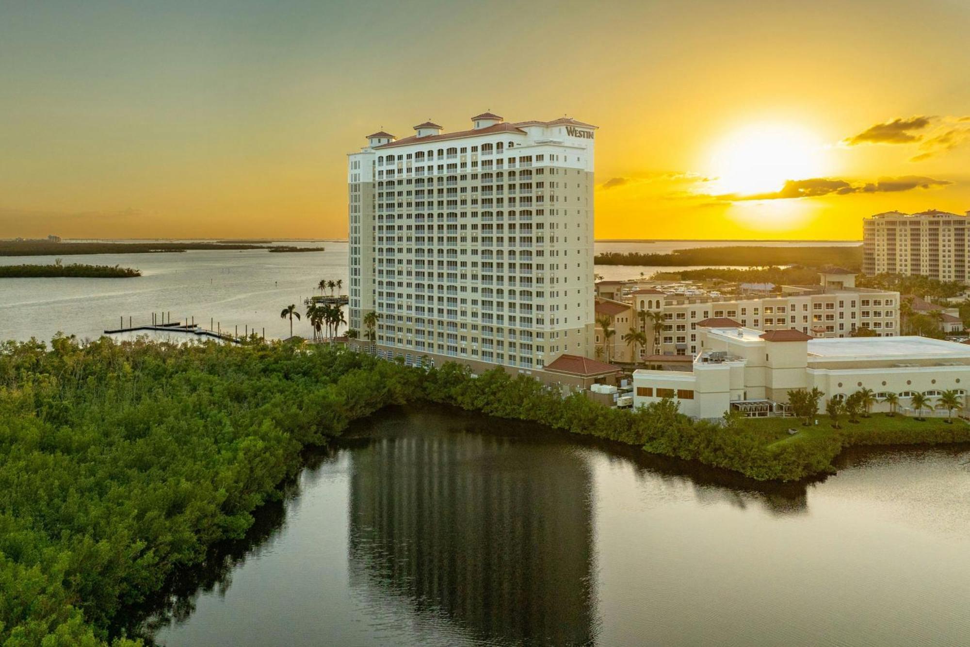 Resort The Westin At Marina Village 4*