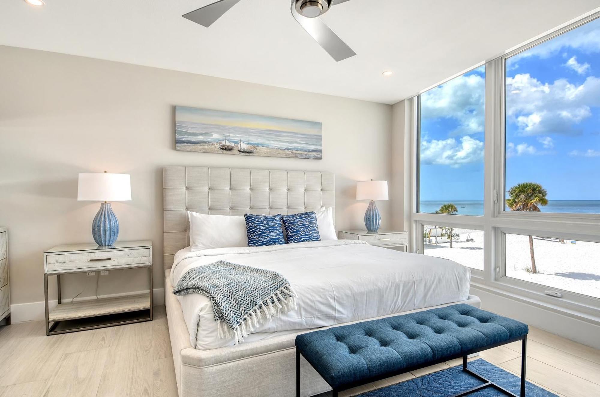 Ten35 Seaside