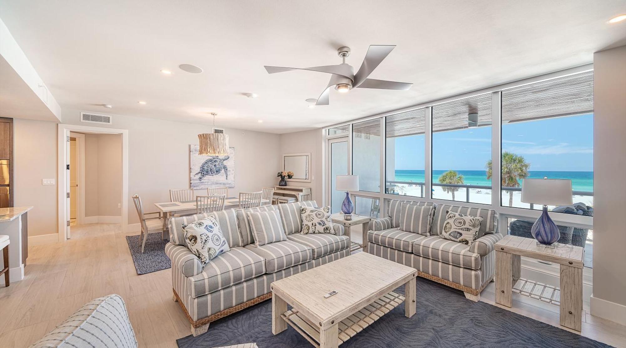 Ten35 Seaside