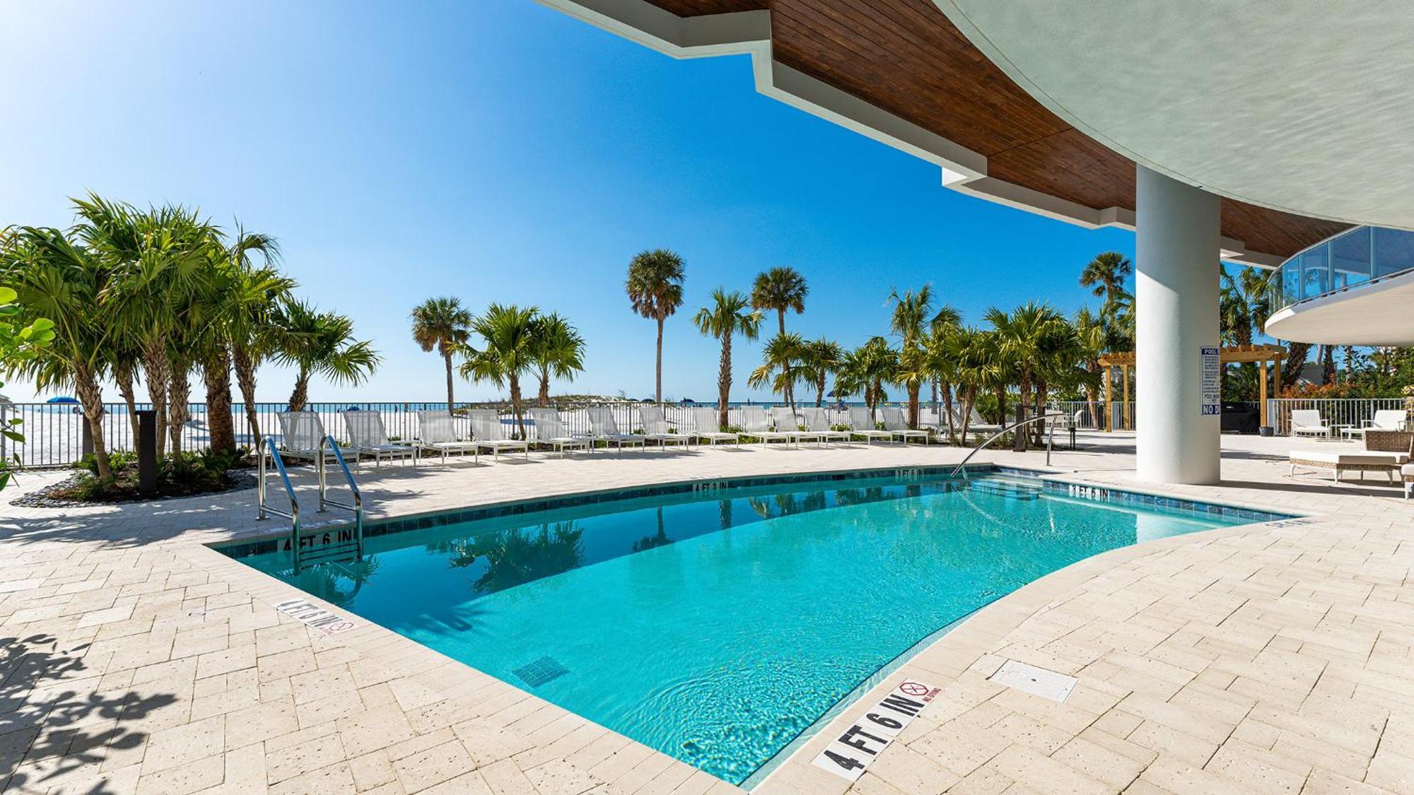 Apartment Ten35 Seaside *