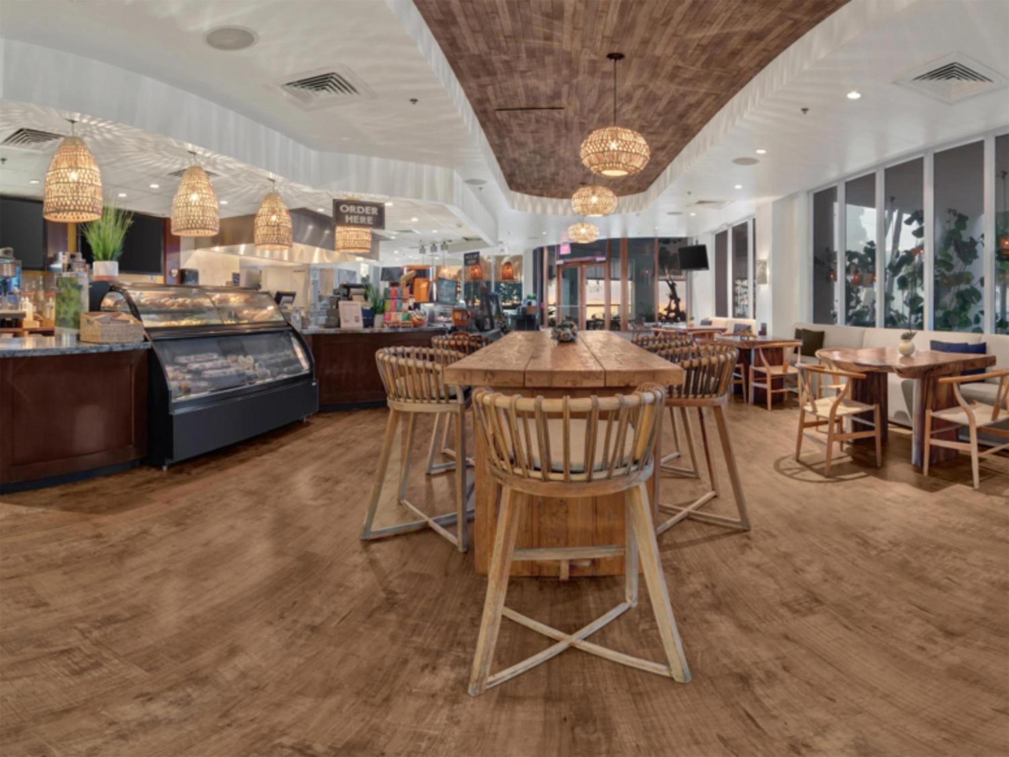 Resort House Lauderdale, A Hilton 4*