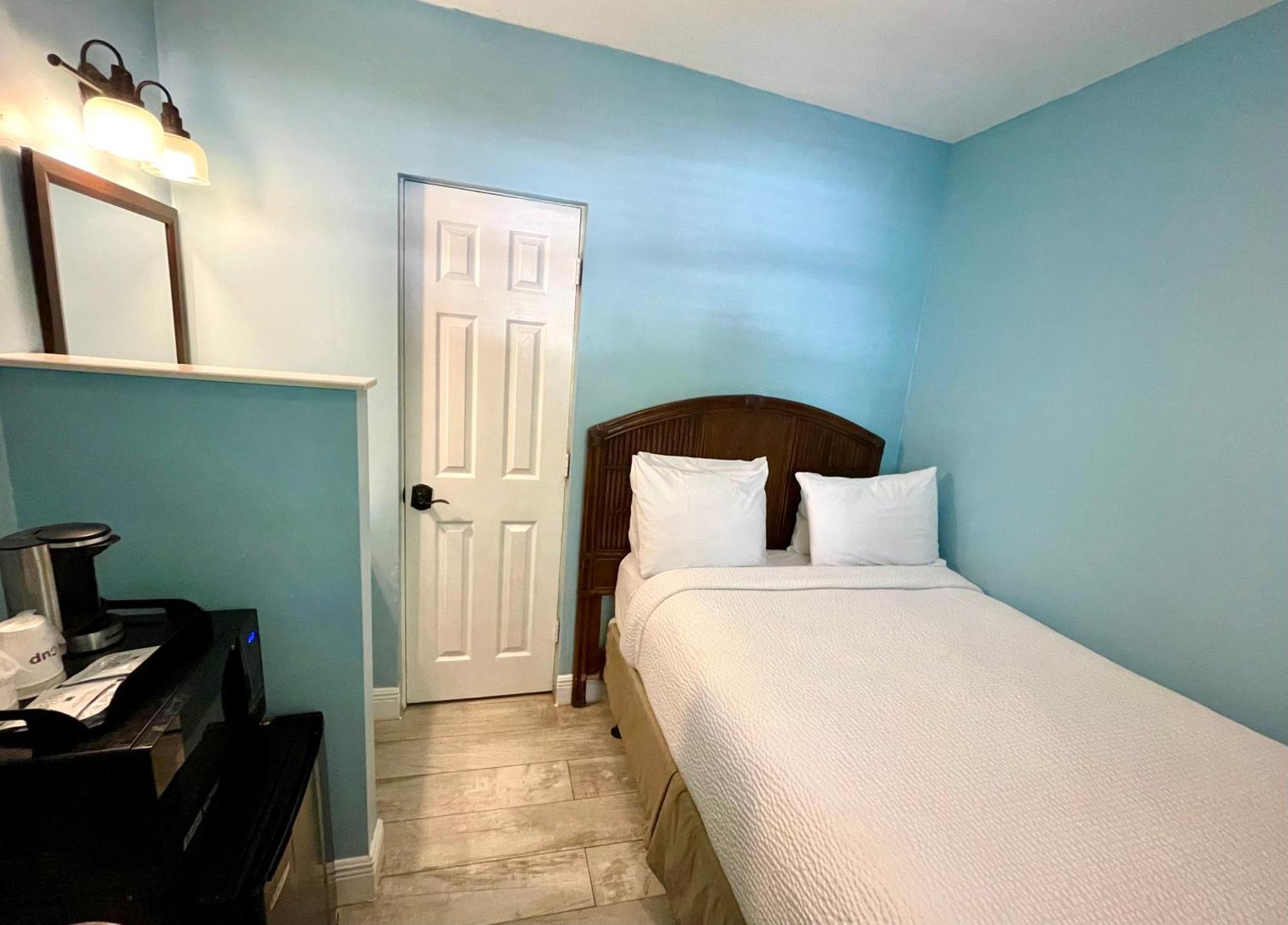 Inn The Pelican 2*