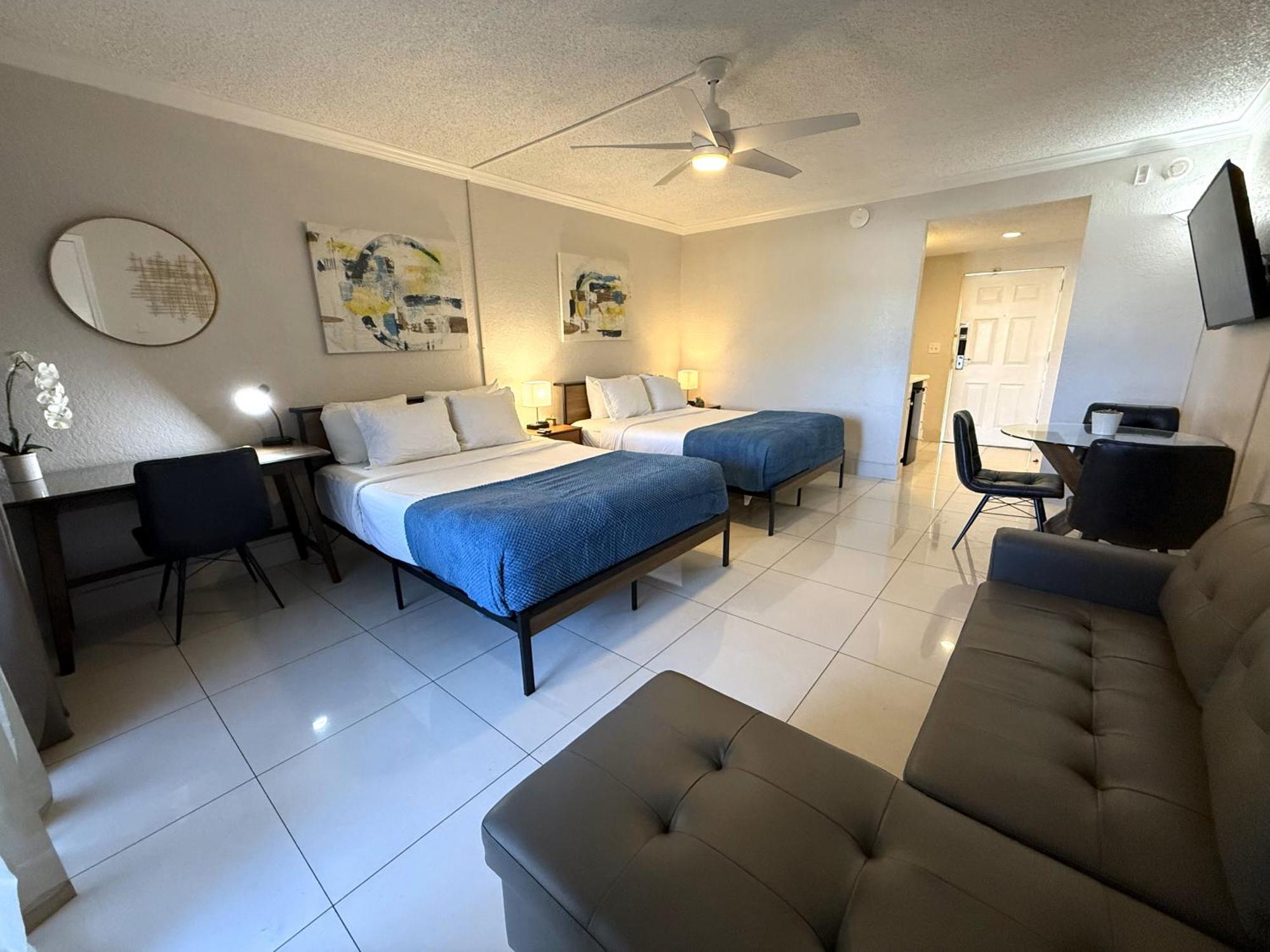 Hotel Boca Plaza 3*
