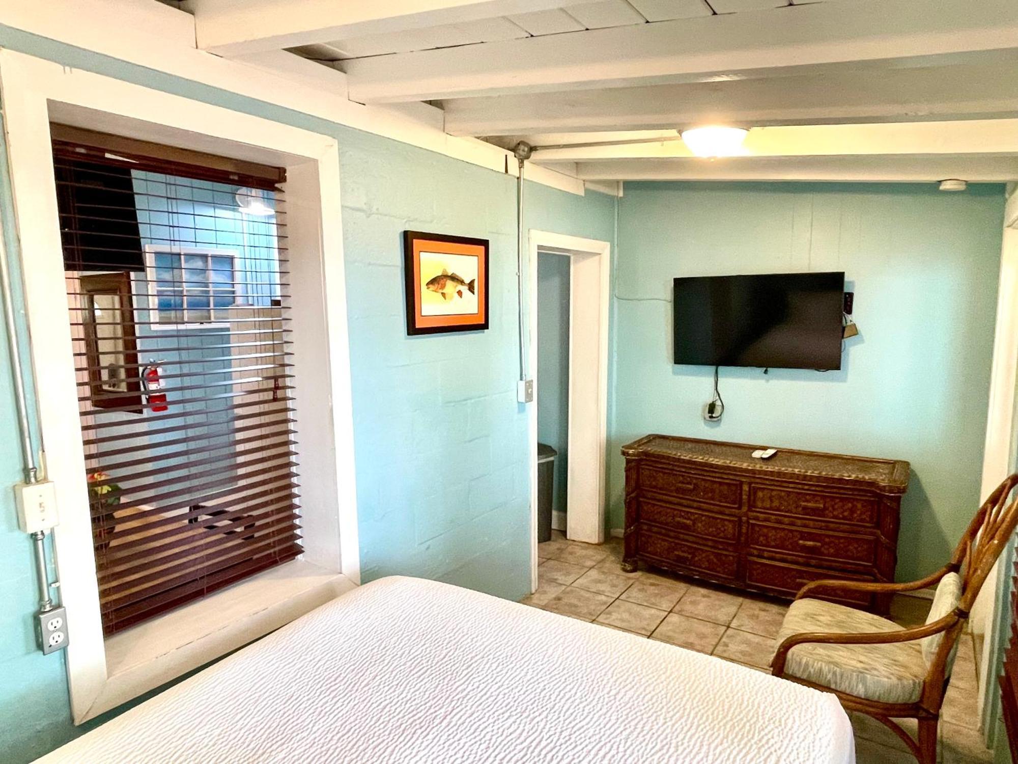 Inn The Pelican