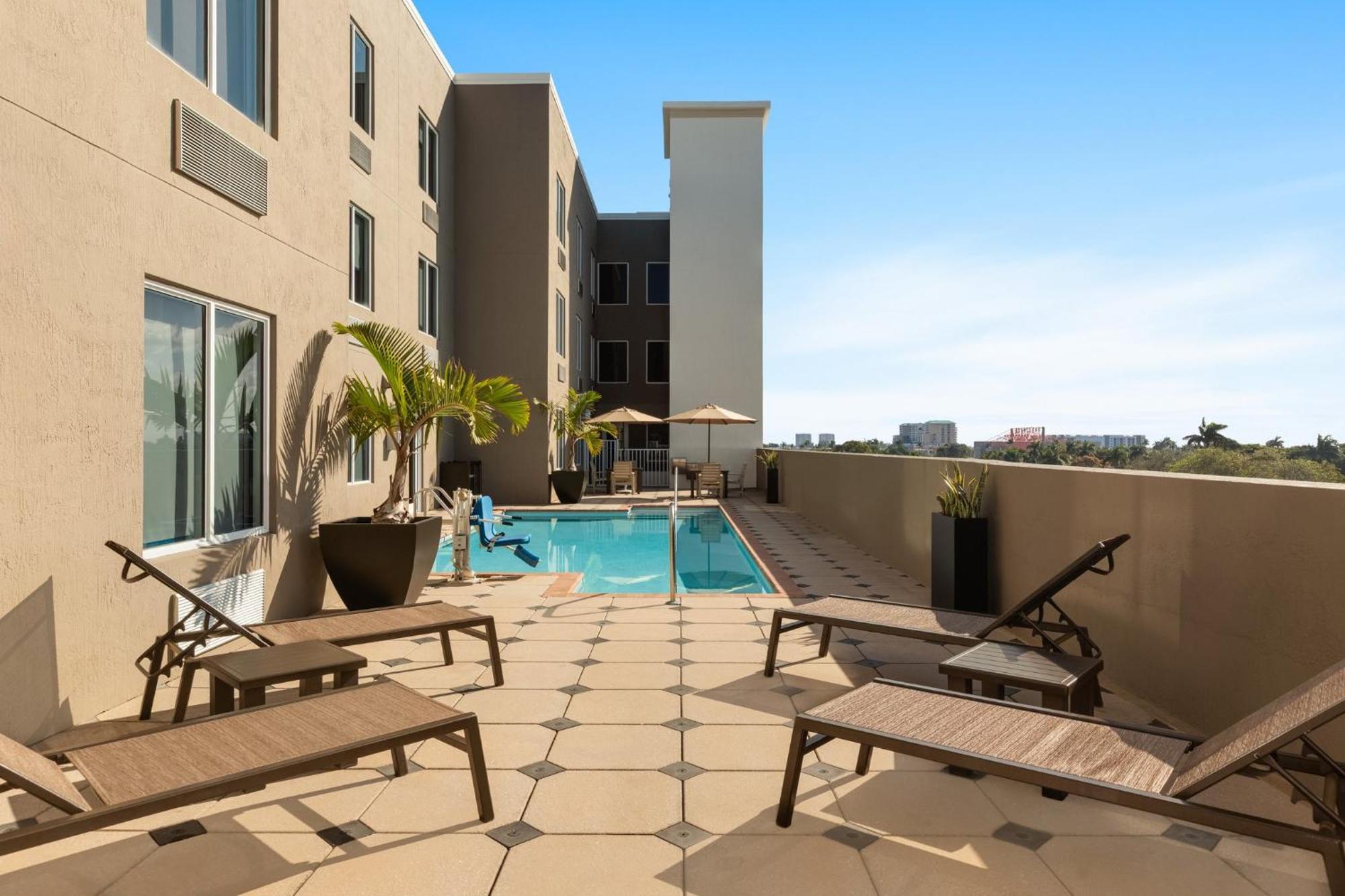 Express Lauderdale Airport South By Ihg 3* Dania Beach