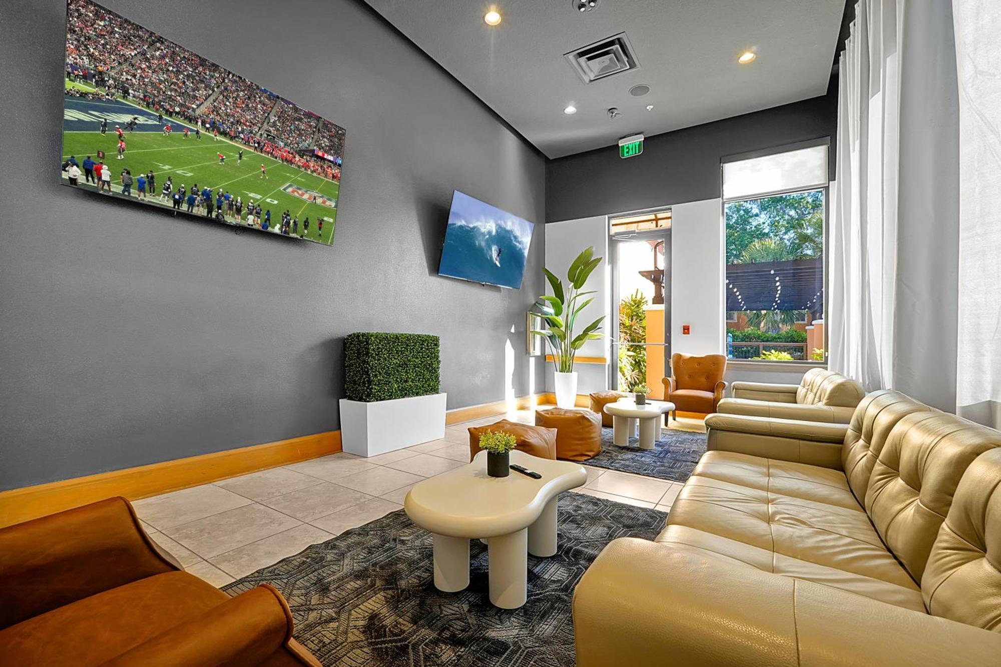 Regal Oaks Resort Vacation Townhomes By Idiliq - Free Private Hot Tub! Hotel Kissimmee