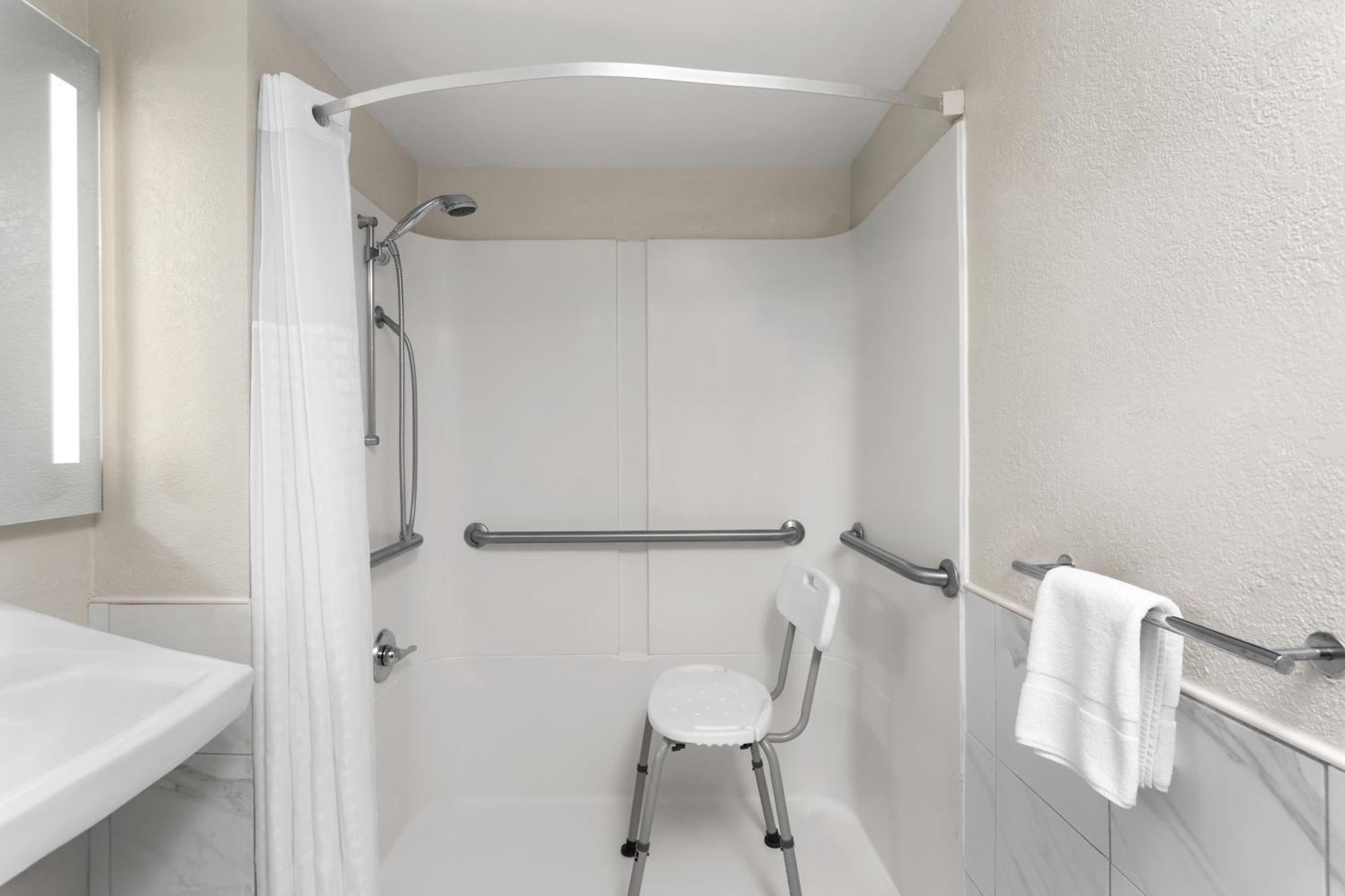 Days By Wyndham Orlando Conv. Center/international Dr Hotel
