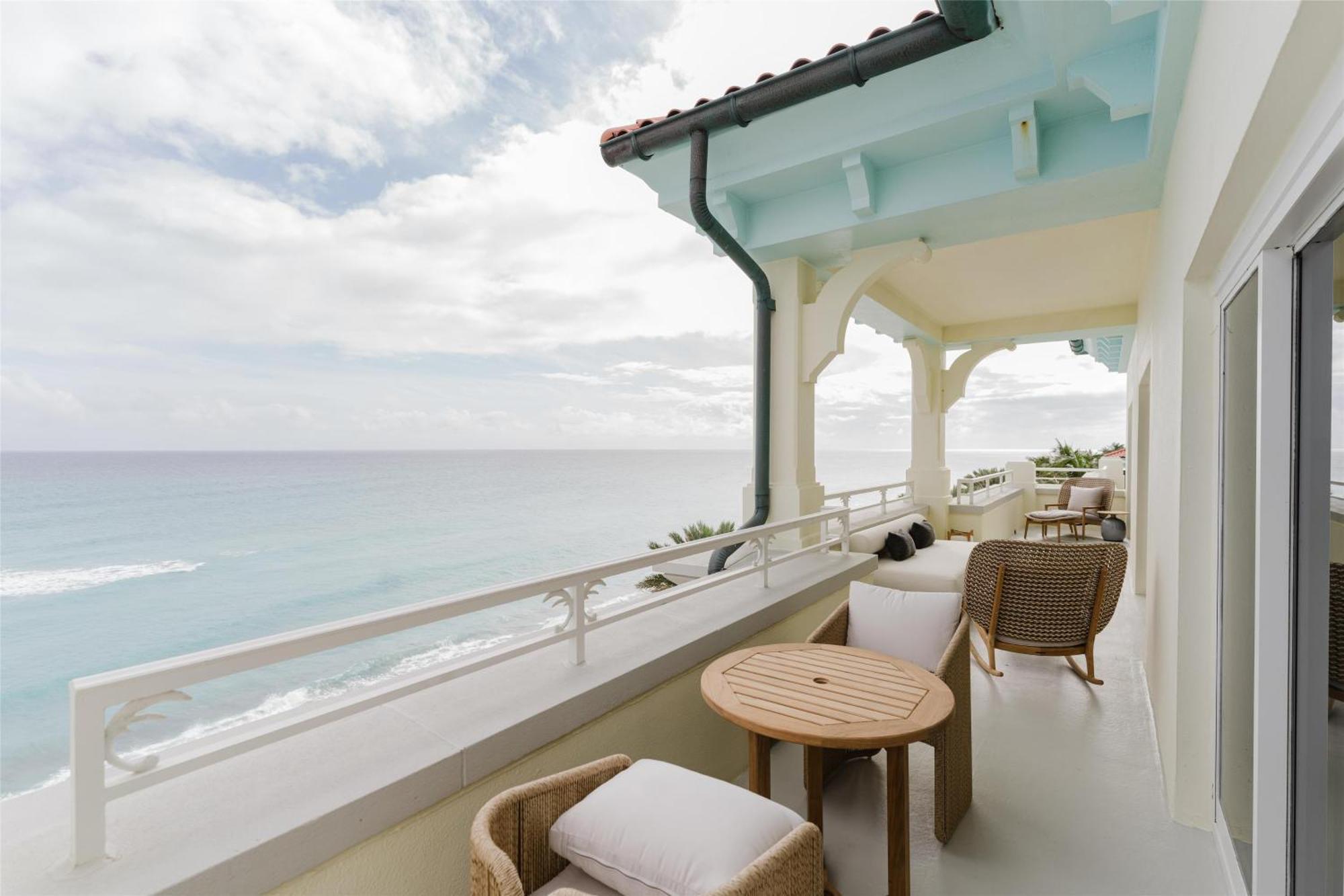 Resort Eau Palm & 5*