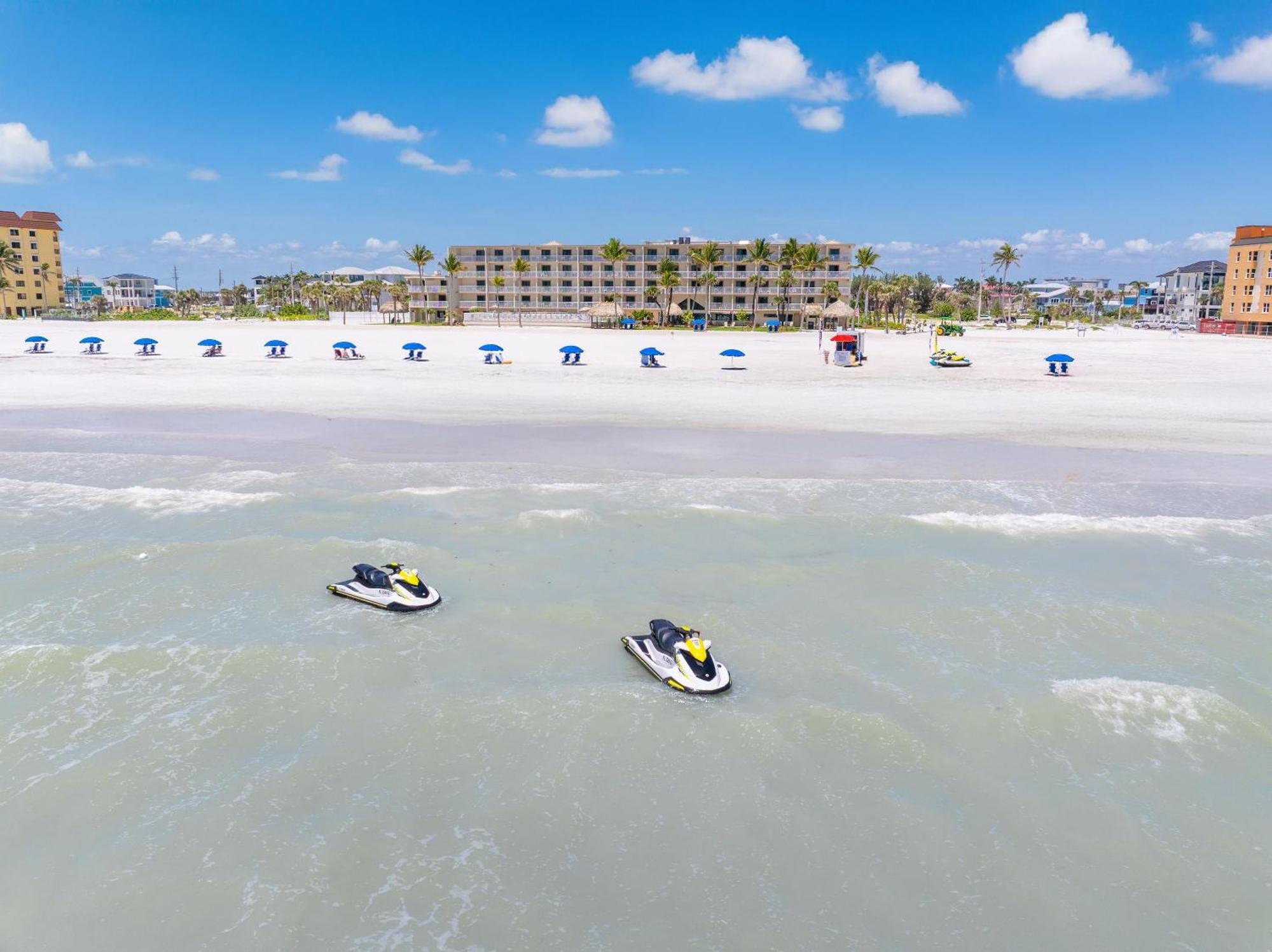 Resort Western Fort Myers Beach