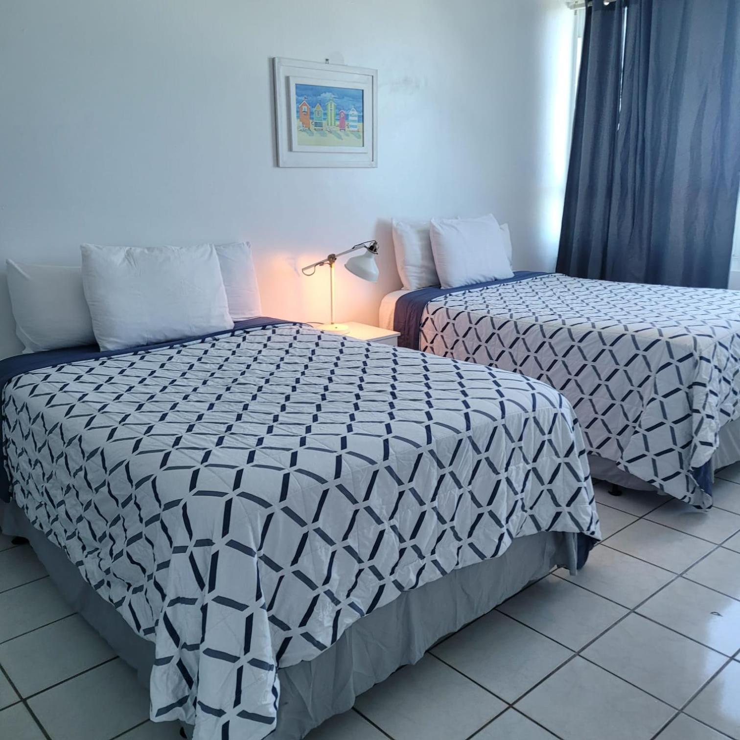 Apartment Ocean Front Units *