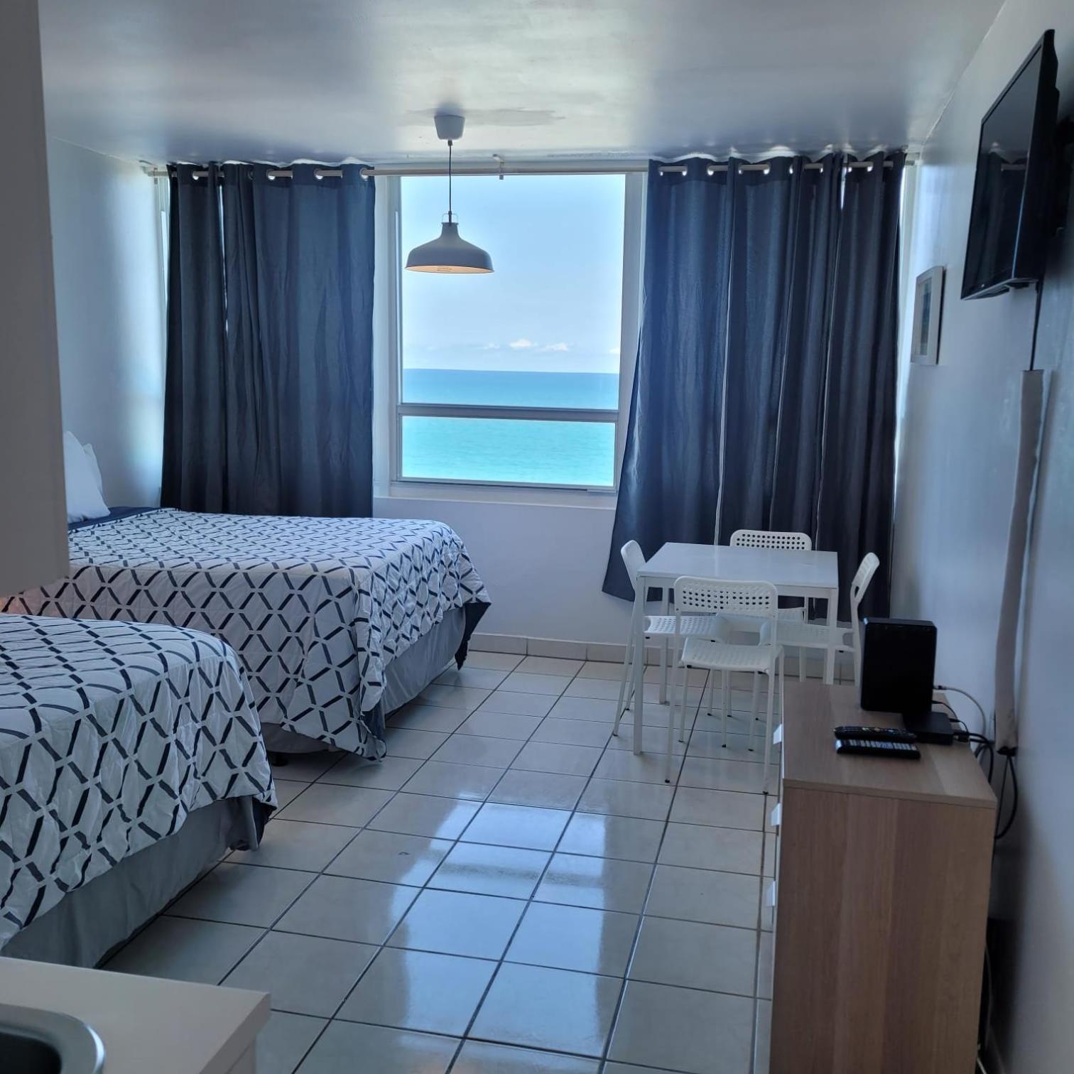 Apartment Ocean Front Units *