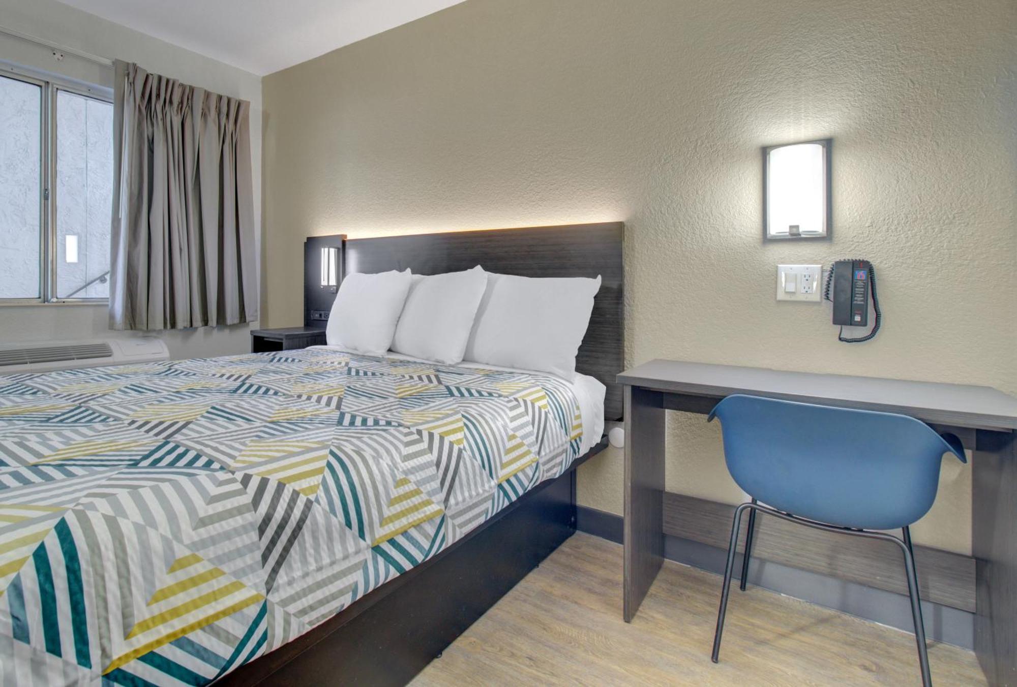 Hotel 6-venice, Fl
