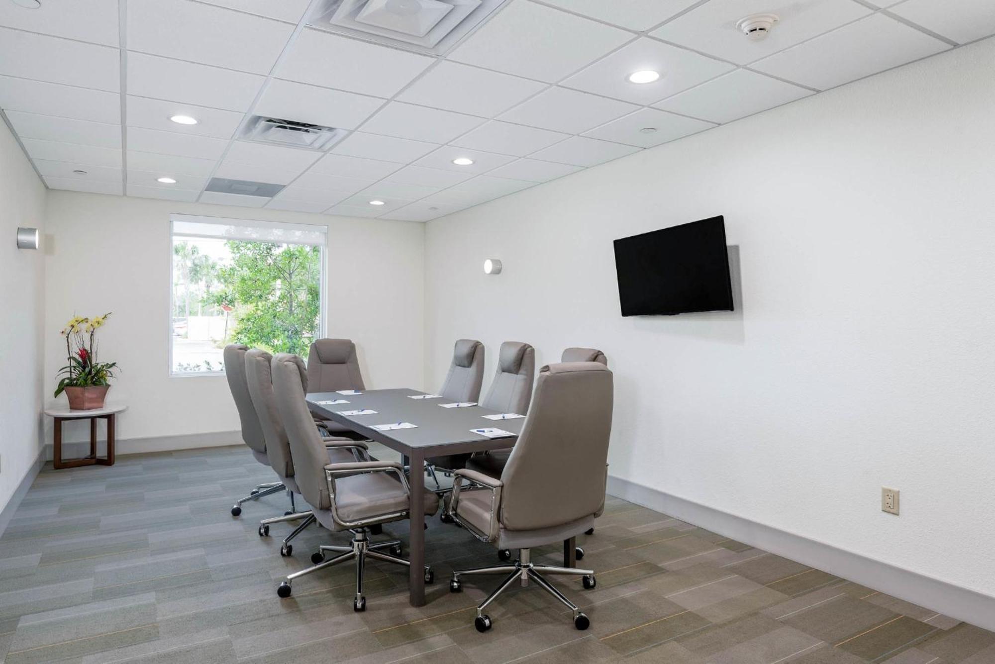 Express & Boynton West By Ihg Boynton Beach