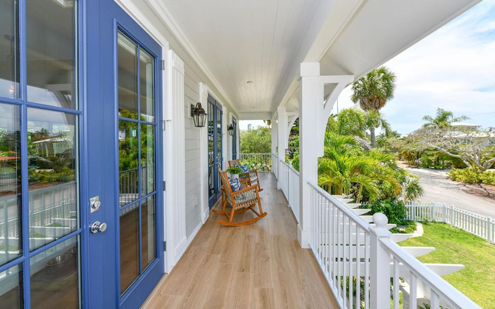A Shore Thing - Second To None Spacious Waterfront Luxury Dock Pool Rooftop Water Views Holiday home Anna Maria