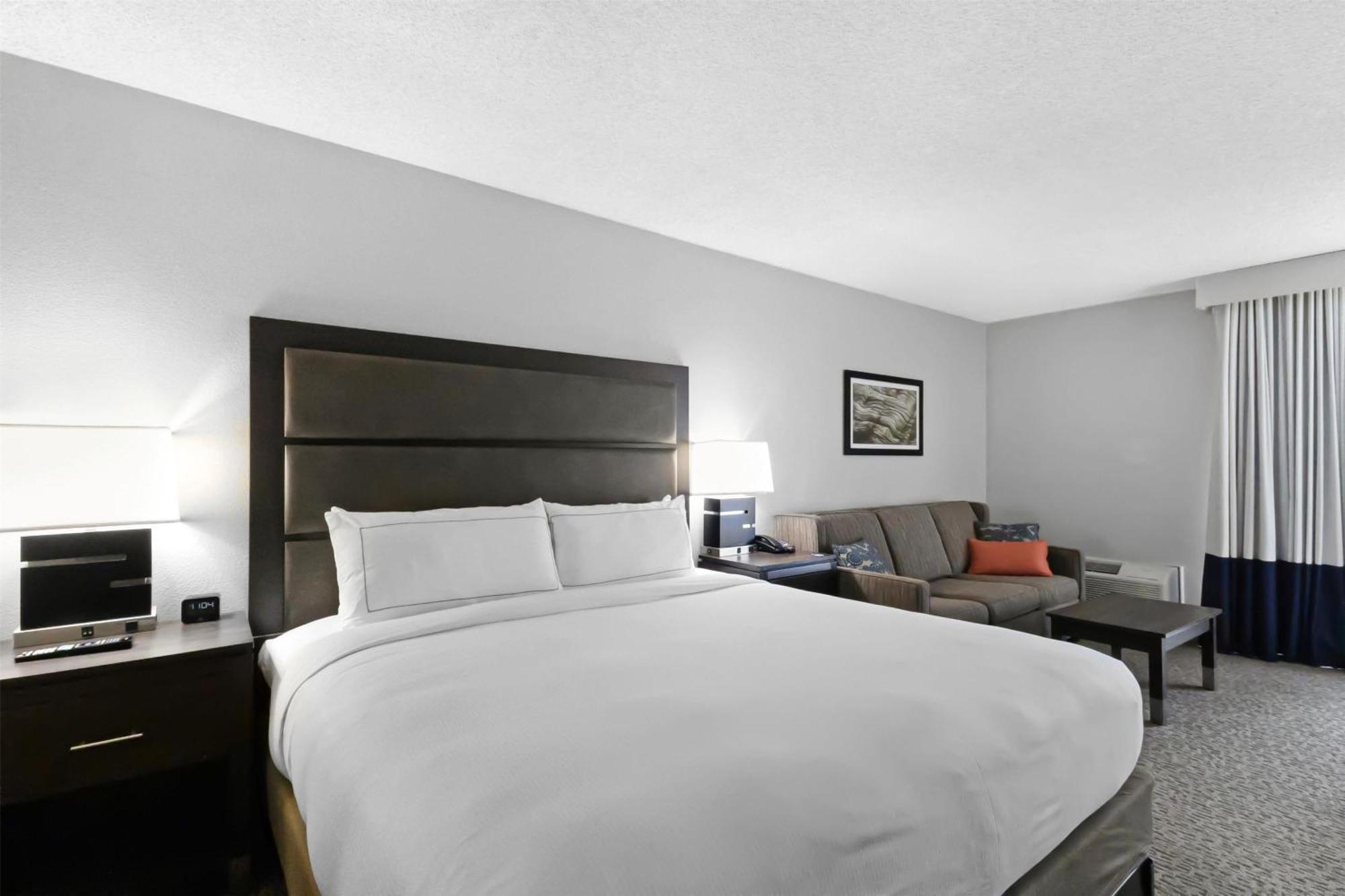 Doubletree By Hilton Palm Gardens Hotel