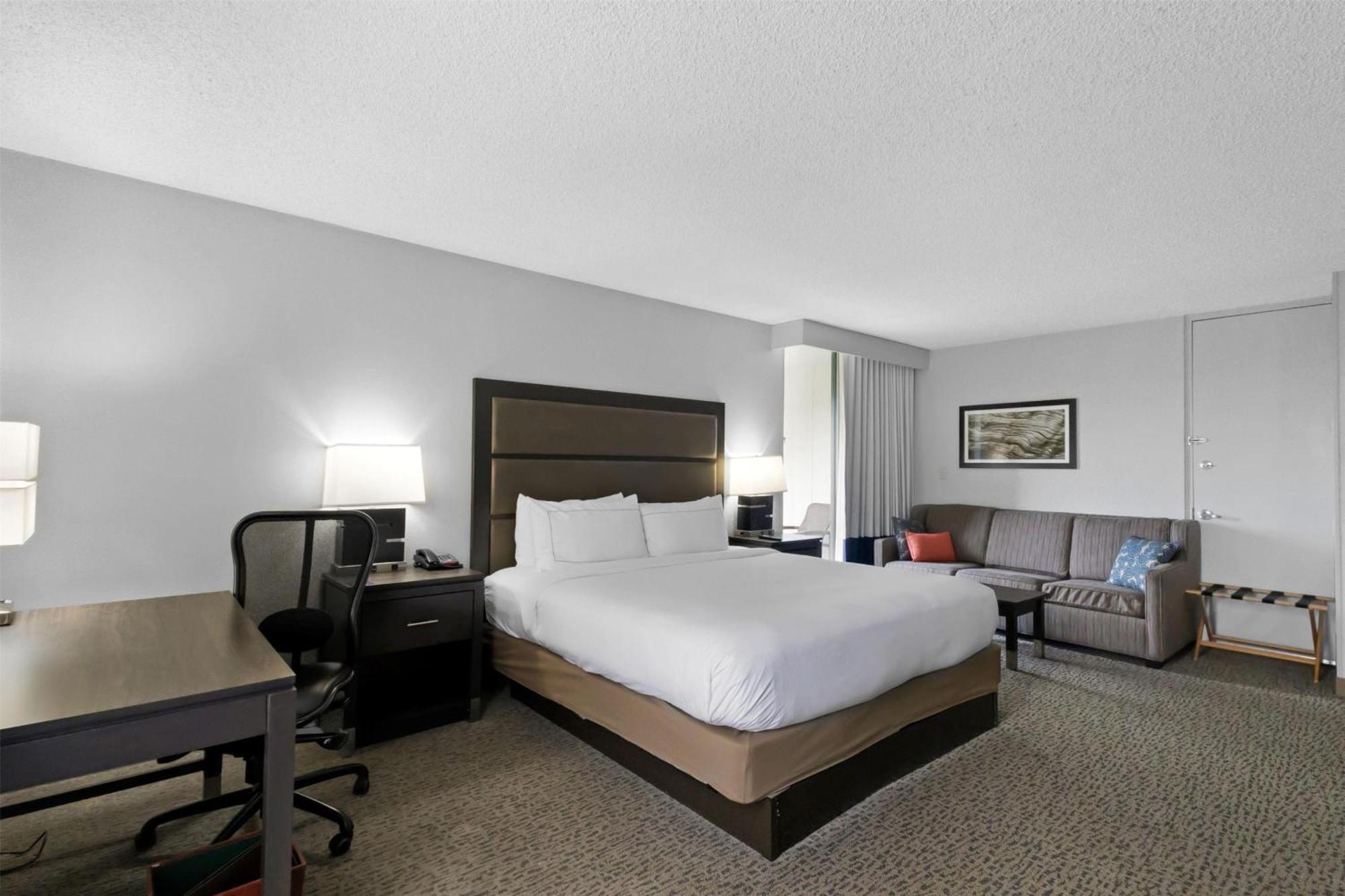 Doubletree By Hilton Palm Gardens Hotel