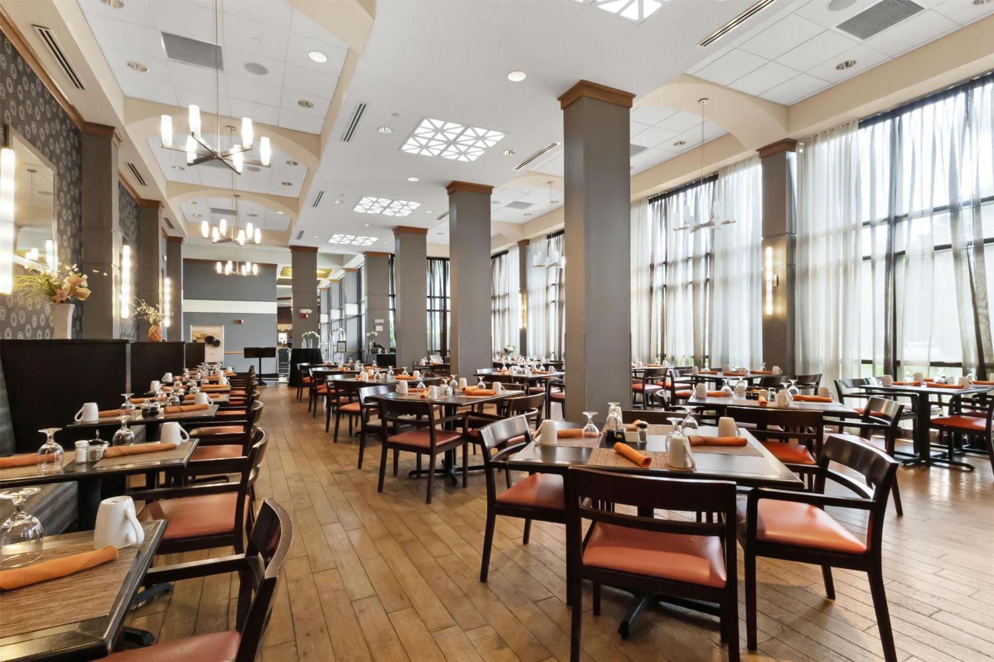 Doubletree By Hilton Palm Gardens 4*