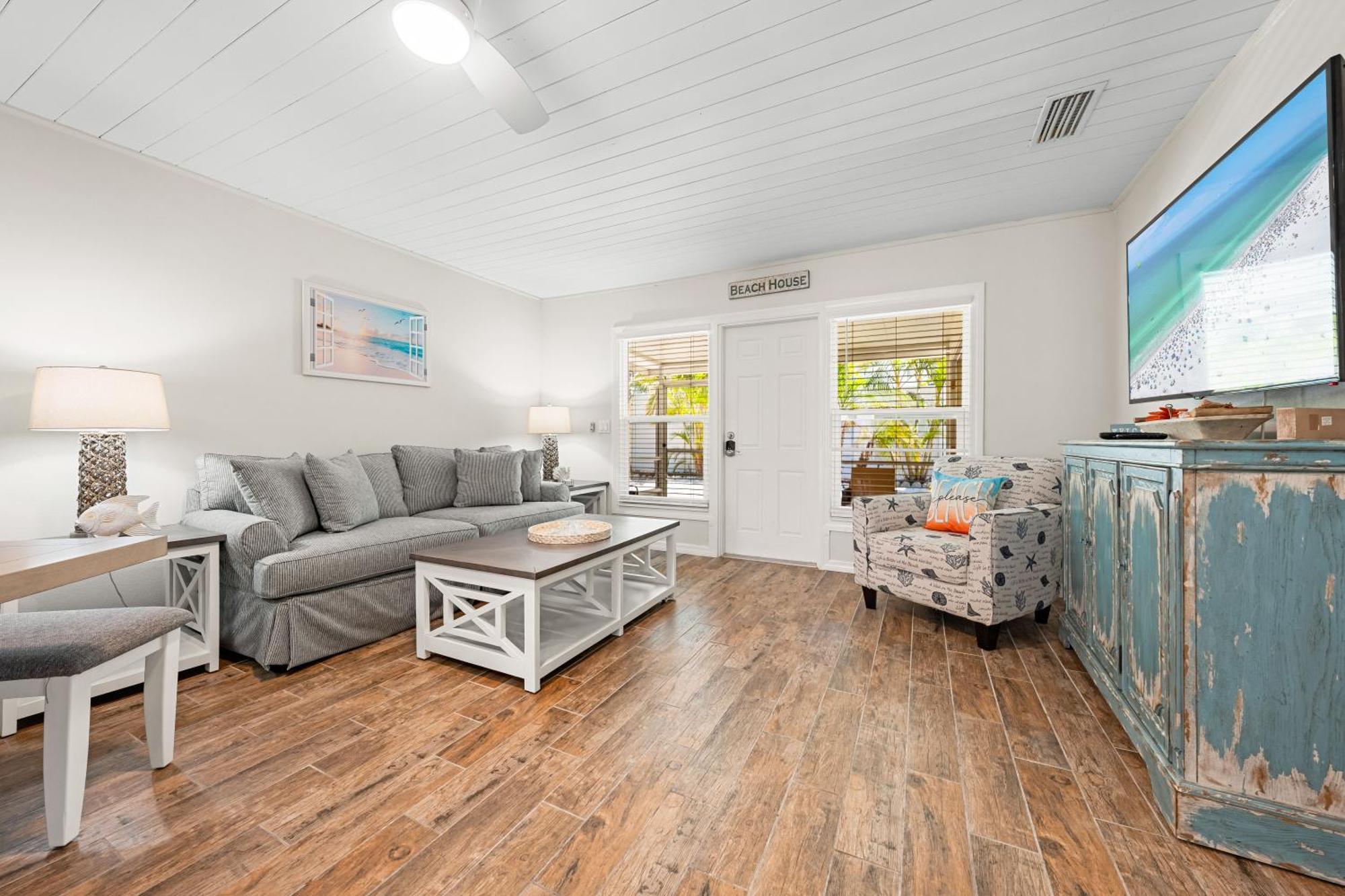 Bianco Sands By Beachside Management Siesta Key